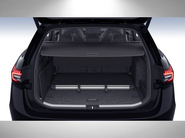 Fahrzeugabbildung SKODA Superb Combi Sportline 2,0 TDI 150PS DSG ACC AHK