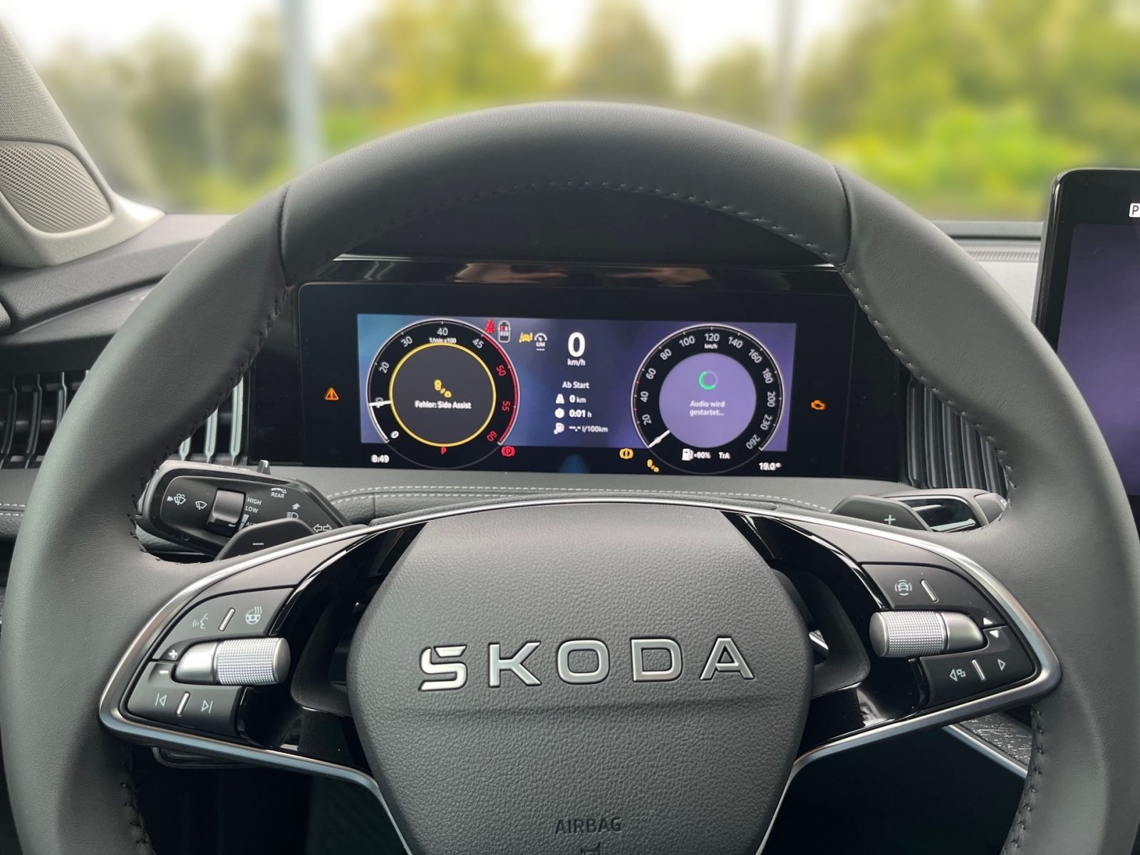 Fahrzeugabbildung SKODA Superb Combi Selection 2,0 TDI 193PS DSG 4x4 AHK
