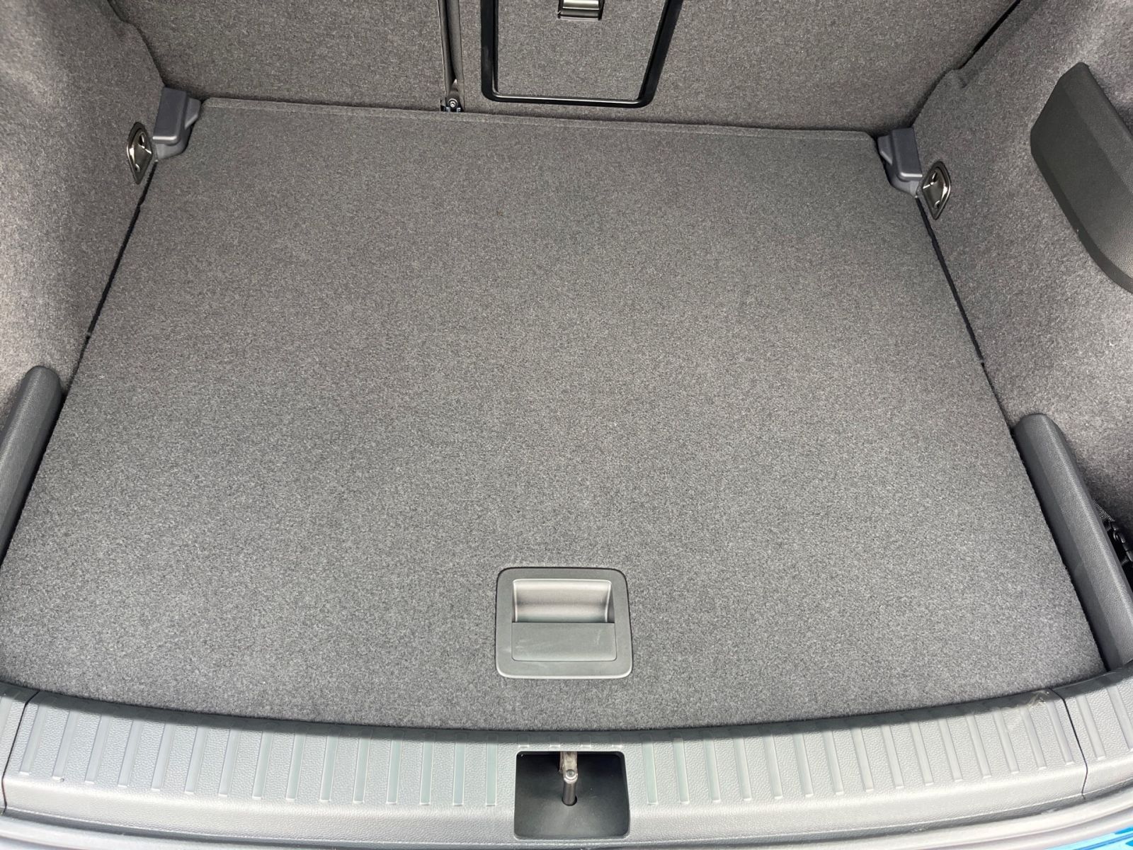 Fahrzeugabbildung SKODA Karoq Sportline 1,5 TSI 150PS DSG ACC Kamera AHK