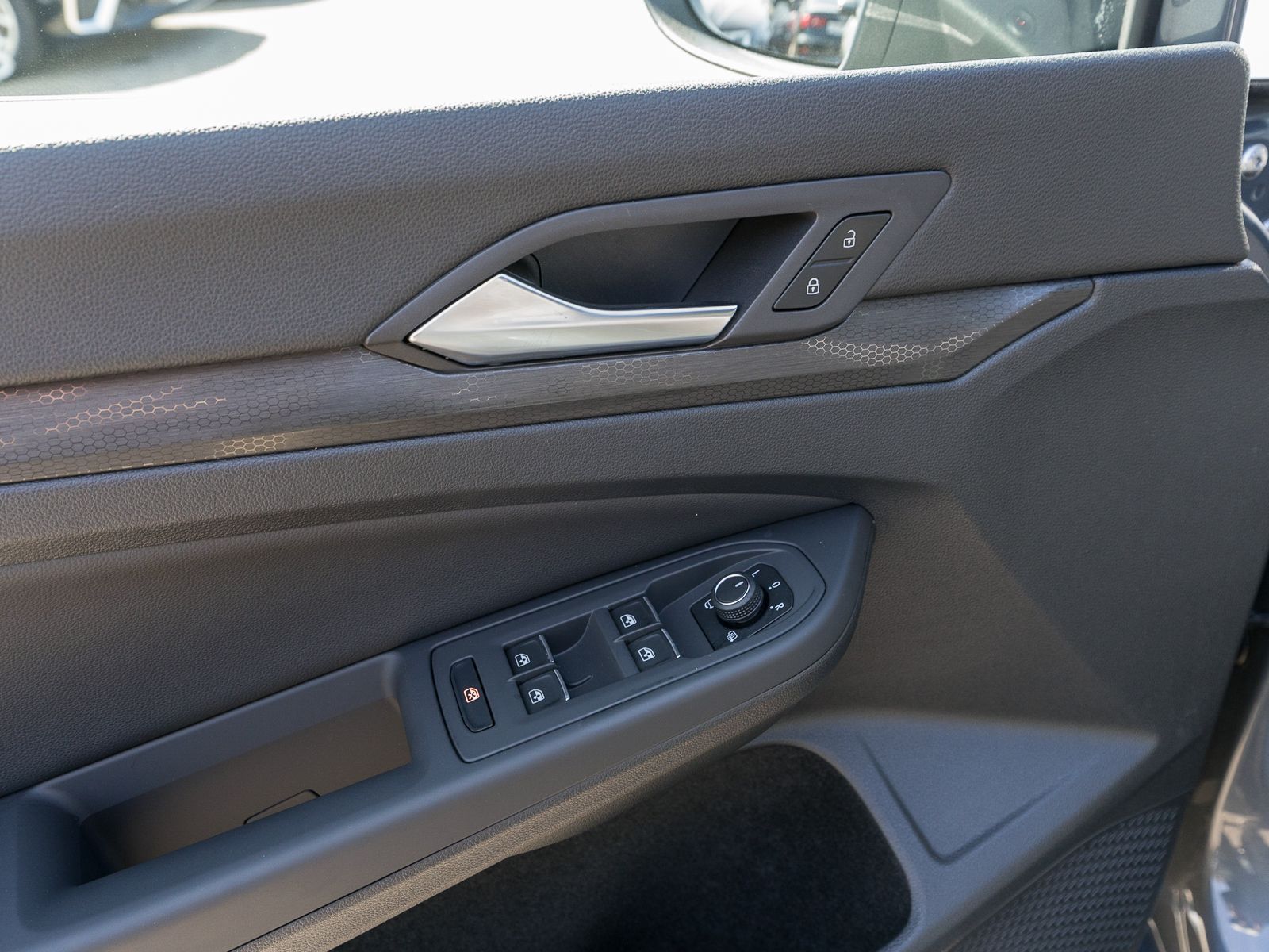 Fahrzeugabbildung Volkswagen Golf GTD 2,0TDI DSG Navi LED ACC Standhz VC PANO