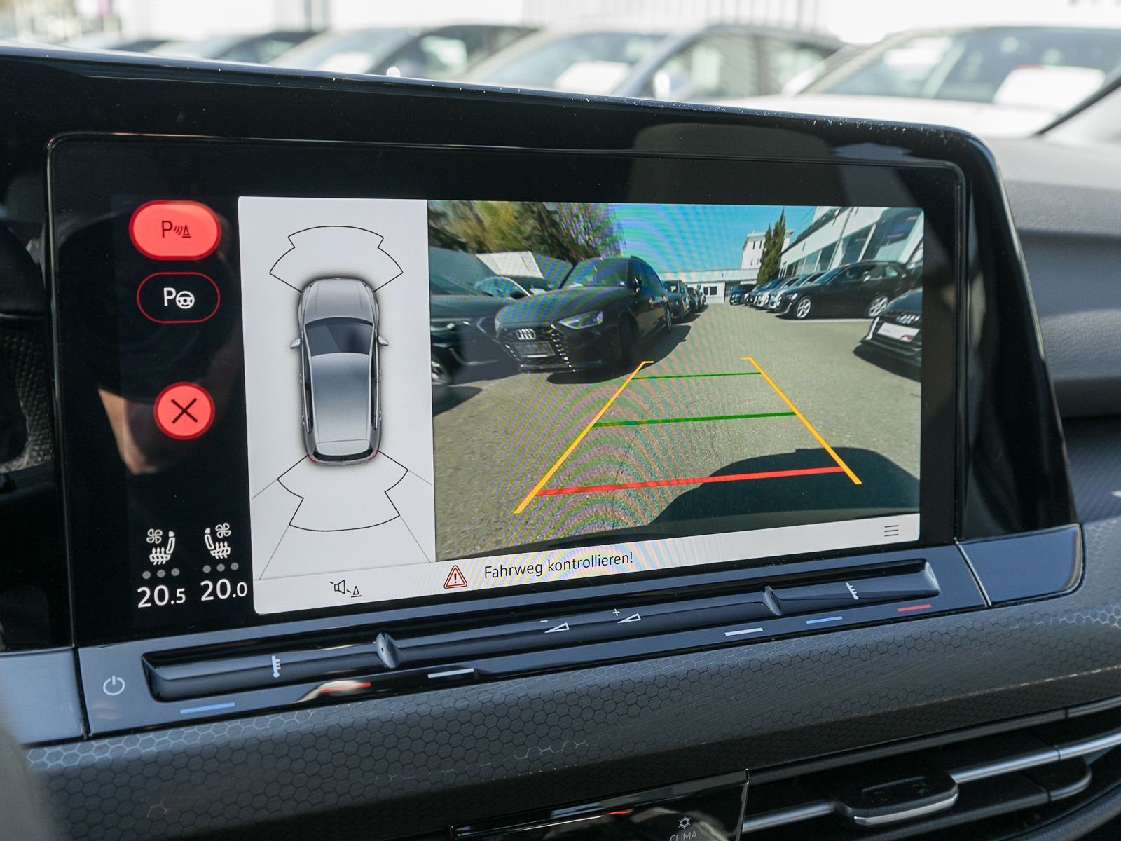 Fahrzeugabbildung Volkswagen Golf GTD 2,0TDI DSG Navi LED ACC Standhz VC PANO