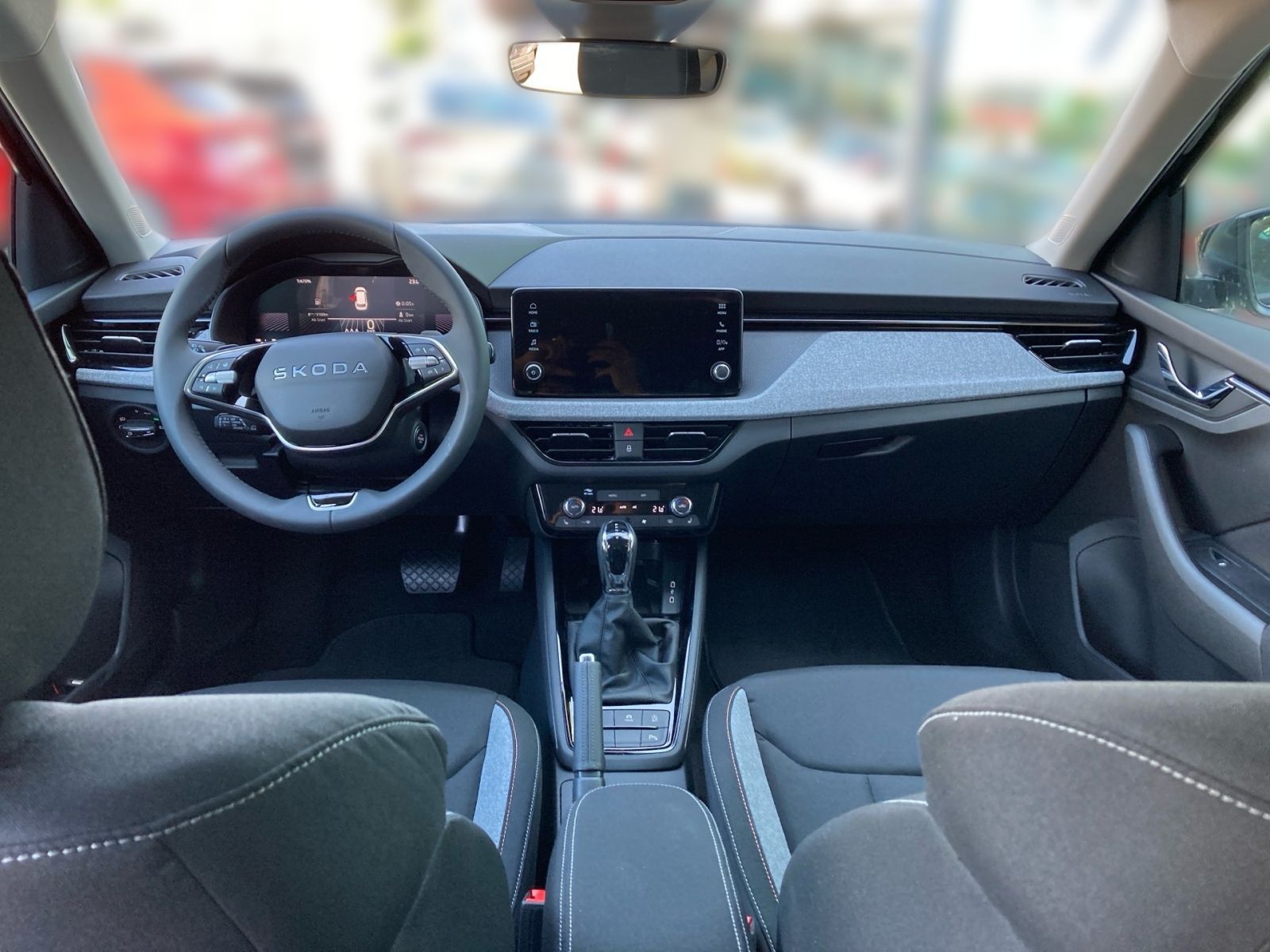 Fahrzeugabbildung SKODA Kamiq Tour 1,0 TSI 116PS DSG ACC Kamera PDC SHZ