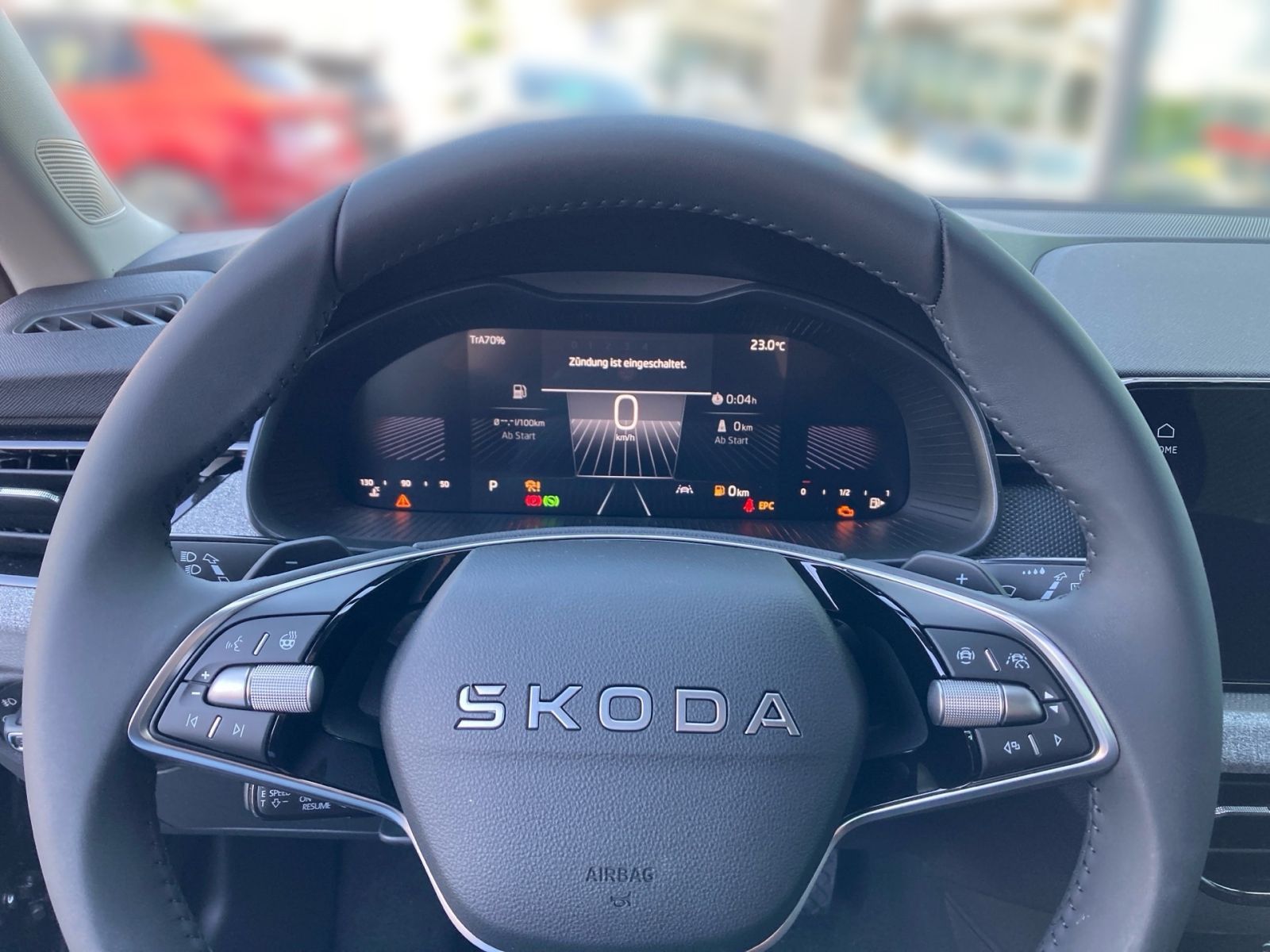 Fahrzeugabbildung SKODA Kamiq Tour 1,0 TSI 116PS DSG ACC Kamera PDC SHZ