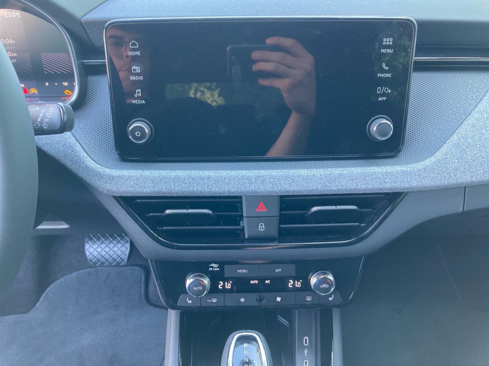 Fahrzeugabbildung SKODA Kamiq Tour 1,0 TSI 116PS DSG ACC Kamera PDC SHZ
