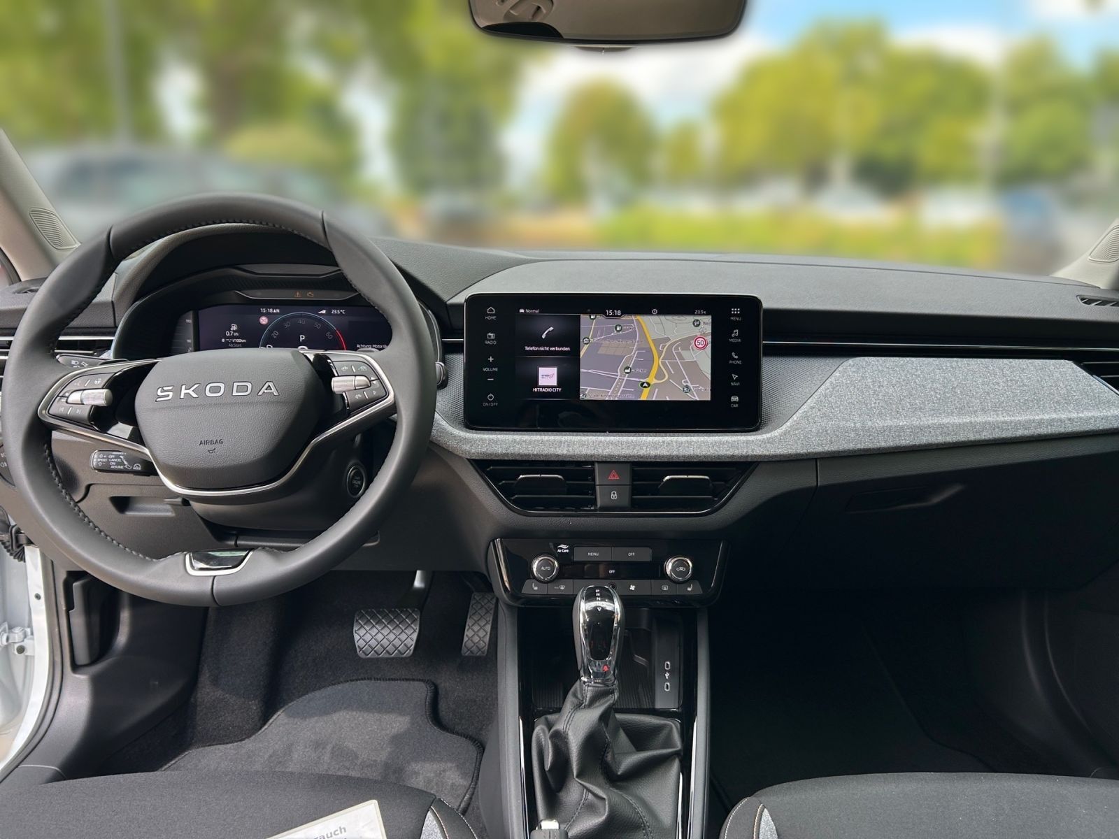 Fahrzeugabbildung SKODA Kamiq Tour 1,0 TSI 116PS DSG ACC Kamera PDC SHZ