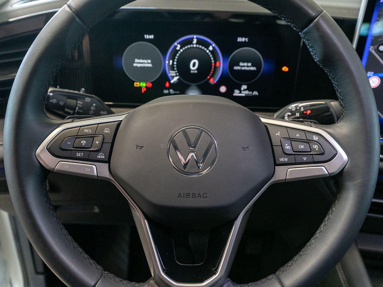 Fahrzeugabbildung Volkswagen Tiguan Life 2,0TDI DSG neues Modell DSG Navi AHK