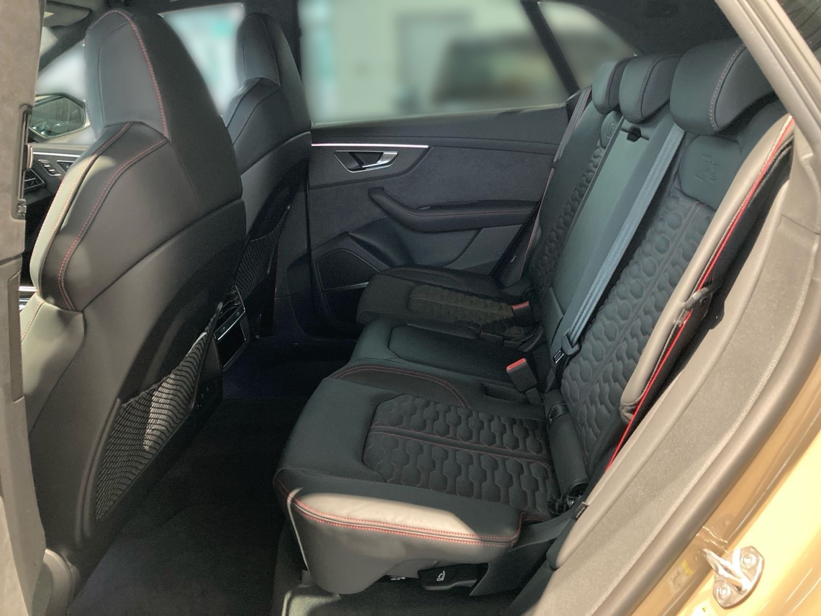 Fahrzeugabbildung Audi RS Q8 600 PS tiptronic ACC TOPVIEW B&O KEYLESS