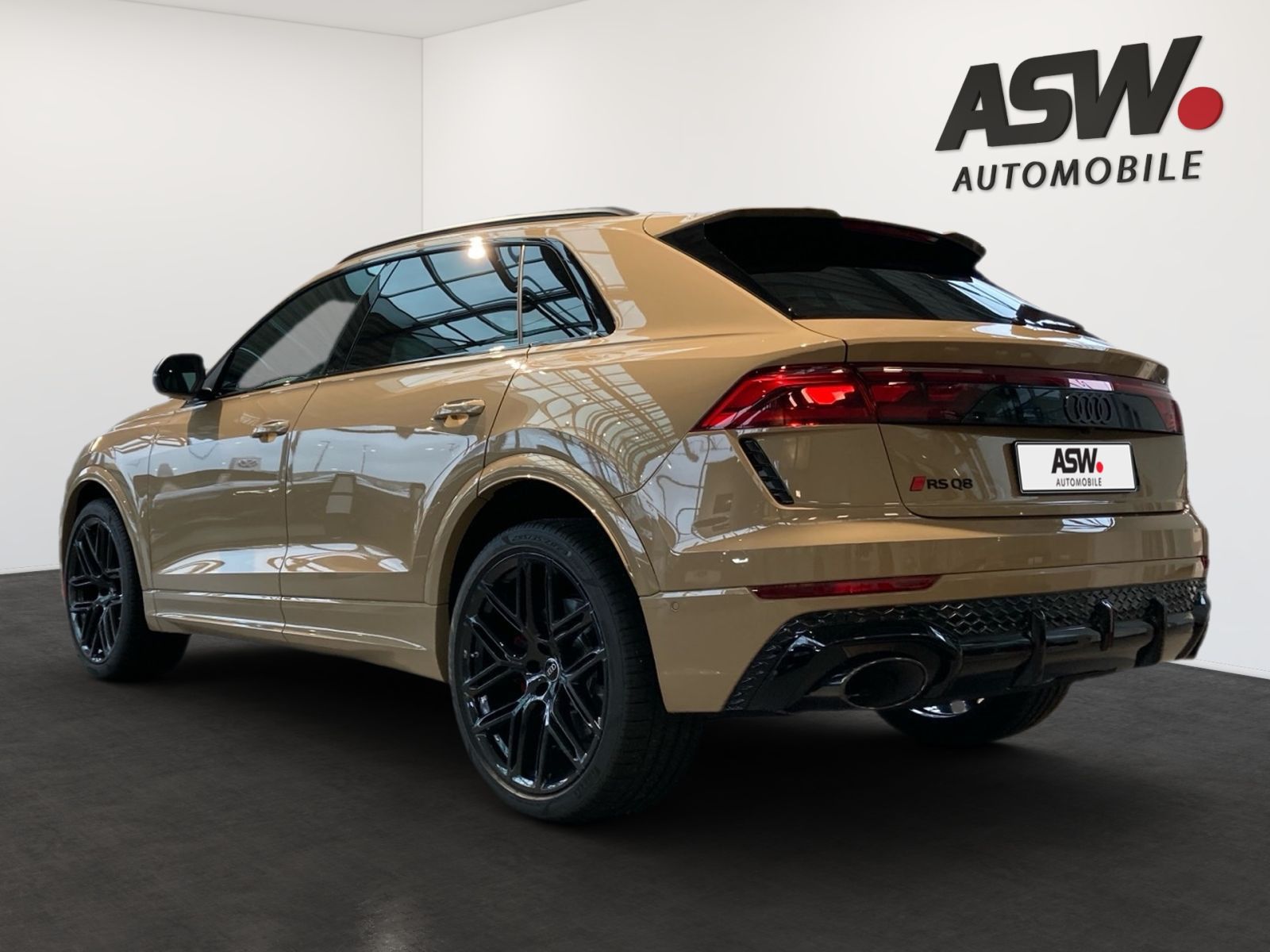 Fahrzeugabbildung Audi RS Q8 600 PS tiptronic ACC TOPVIEW B&O KEYLESS