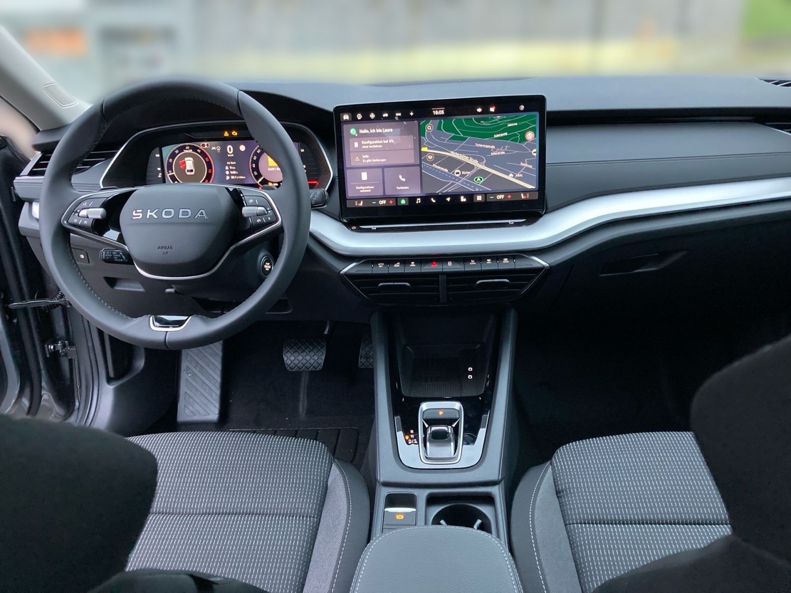Fahrzeugabbildung SKODA Octavia Combi Selection 2,0TDI 150PS DSG Nav AHK
