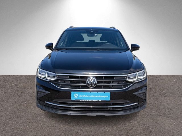 Fahrzeugabbildung Volkswagen Tiguan Move 1.5TSI DSG LED Nav ACC VC Stdhzg AHK