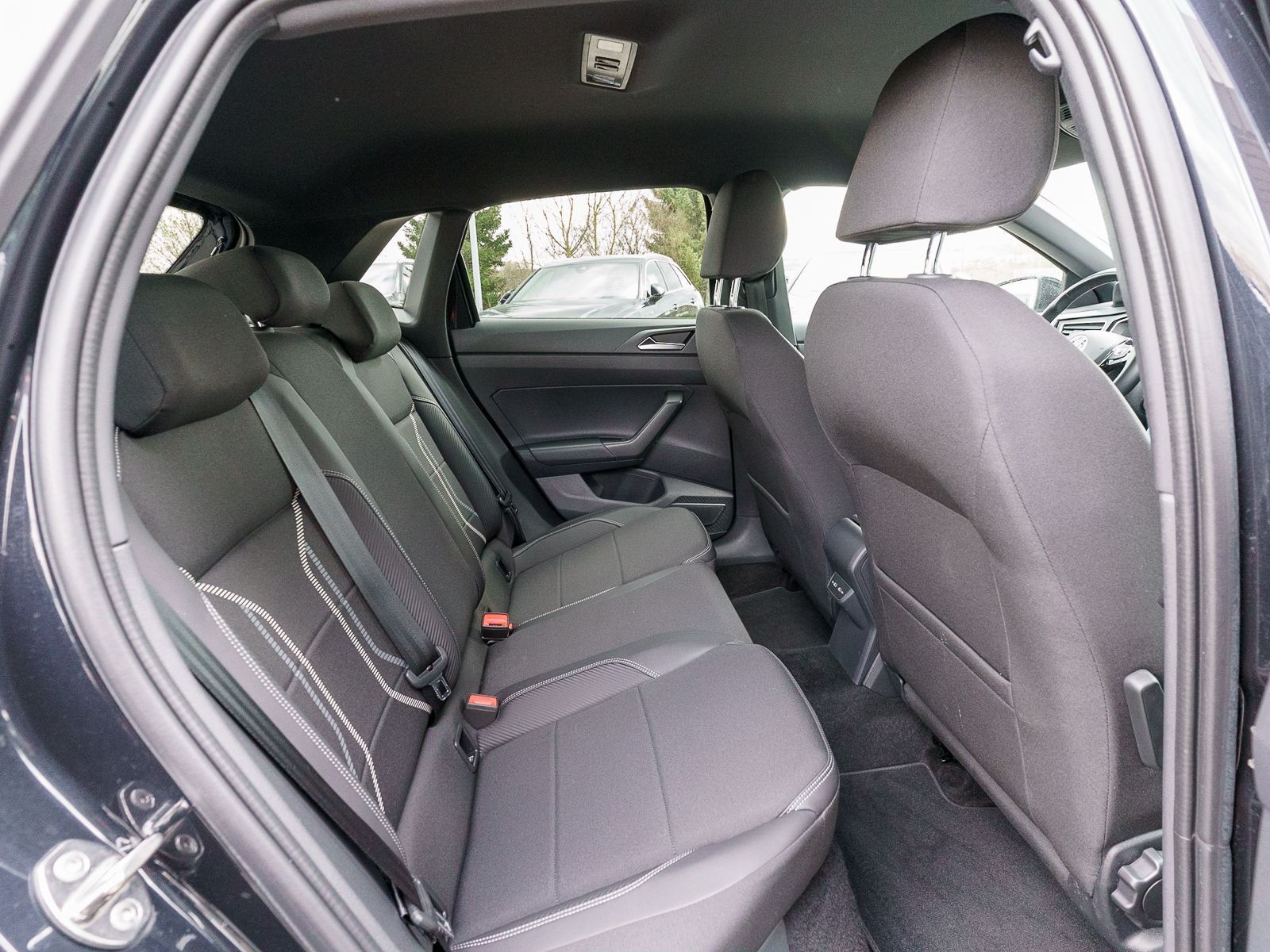Fahrzeugabbildung Volkswagen Polo Highline 1.0 TSI DSG LED NAVI ACC PDC SHZ
