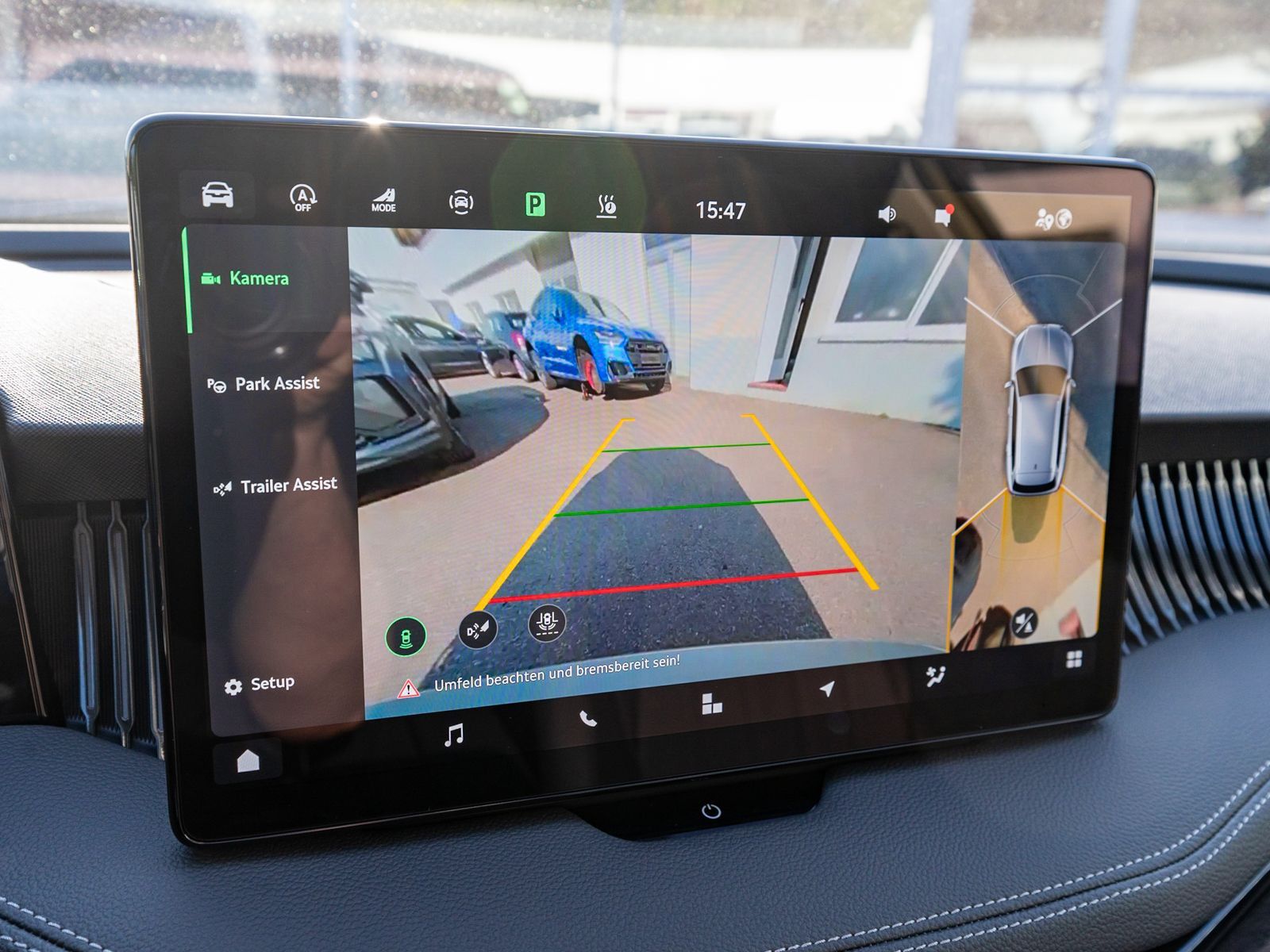 Fahrzeugabbildung SKODA Superb Combi L&K 2.0TDI DSG LED NAVI PANO VC AHK