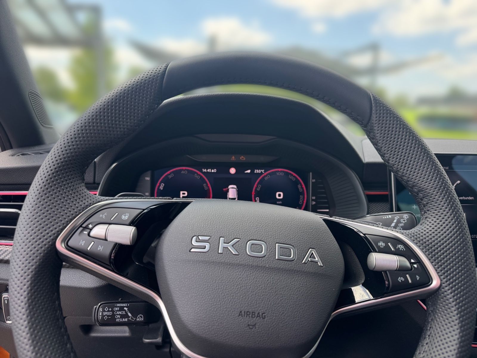 Fahrzeugabbildung SKODA Kamiq Monte Carlo 1,5 TSI 150PS DSG ACC SHZ AHK