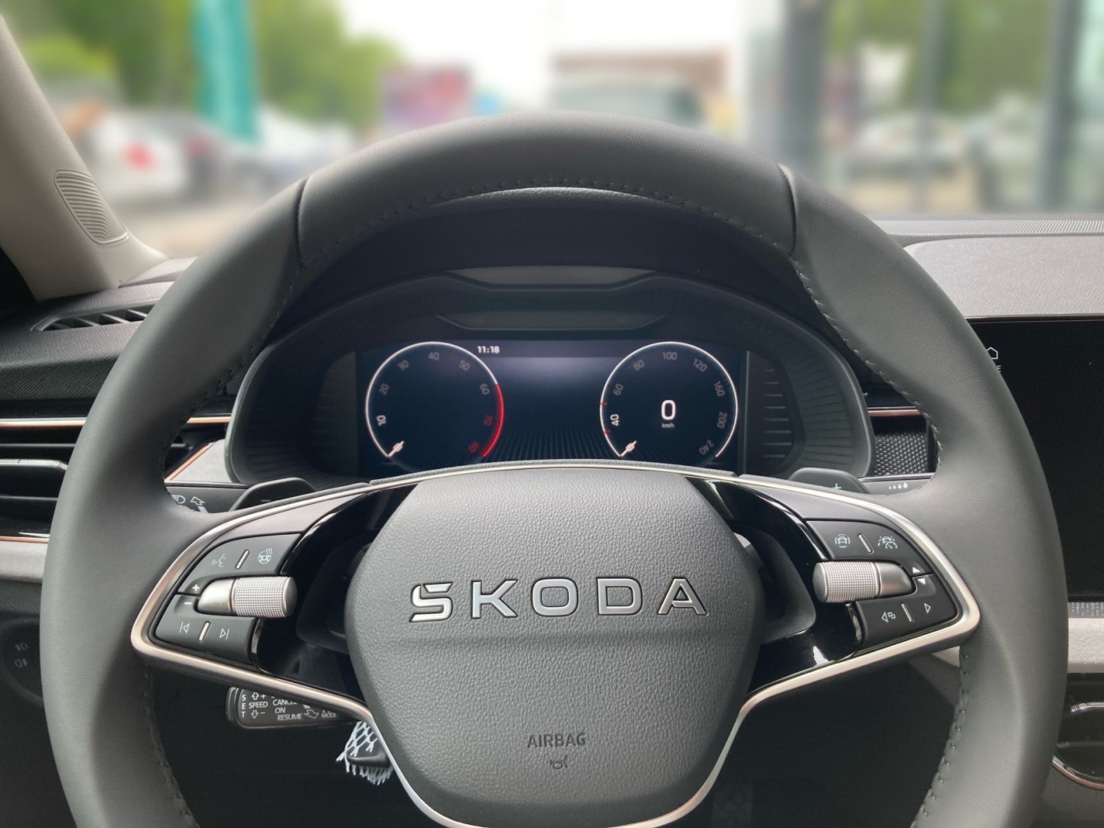 Fahrzeugabbildung SKODA Kamiq Tour 1,5 TSI 150PS DSG ACC Kamera SHZ AHK