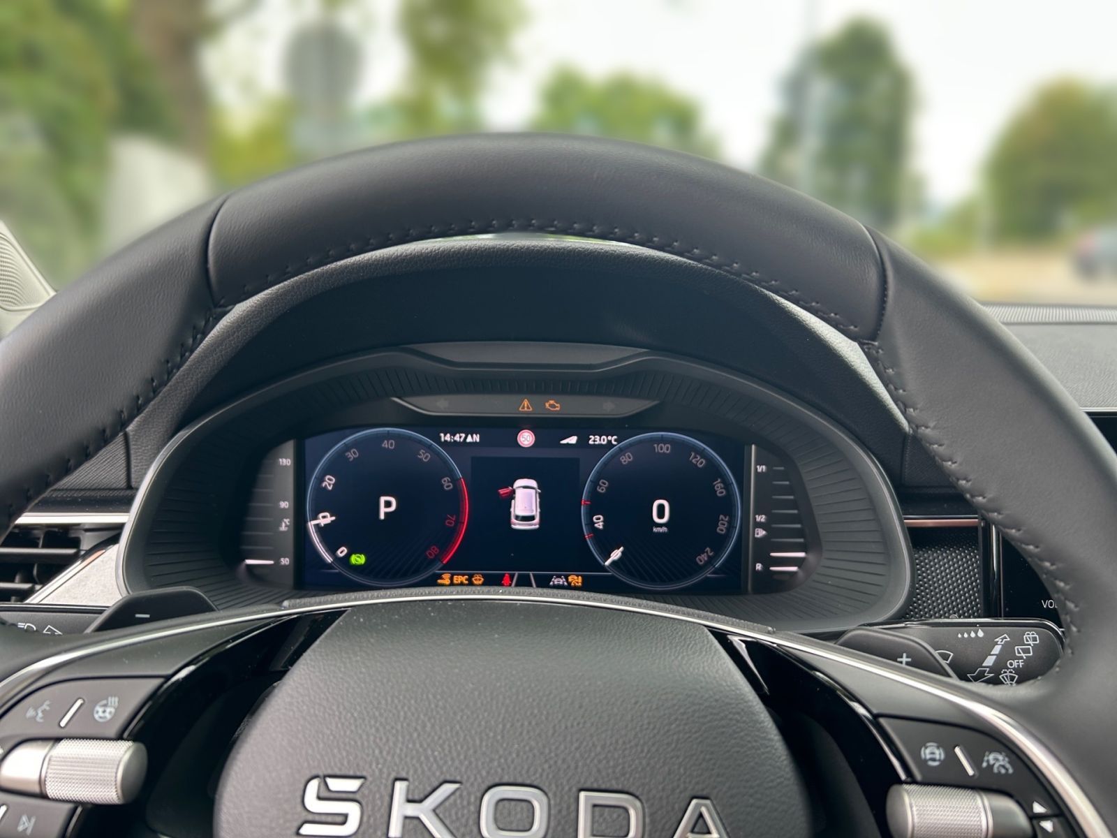 Fahrzeugabbildung SKODA Kamiq Tour 1,0 TSI 116PS DSG ACC Navi SHZ AHK