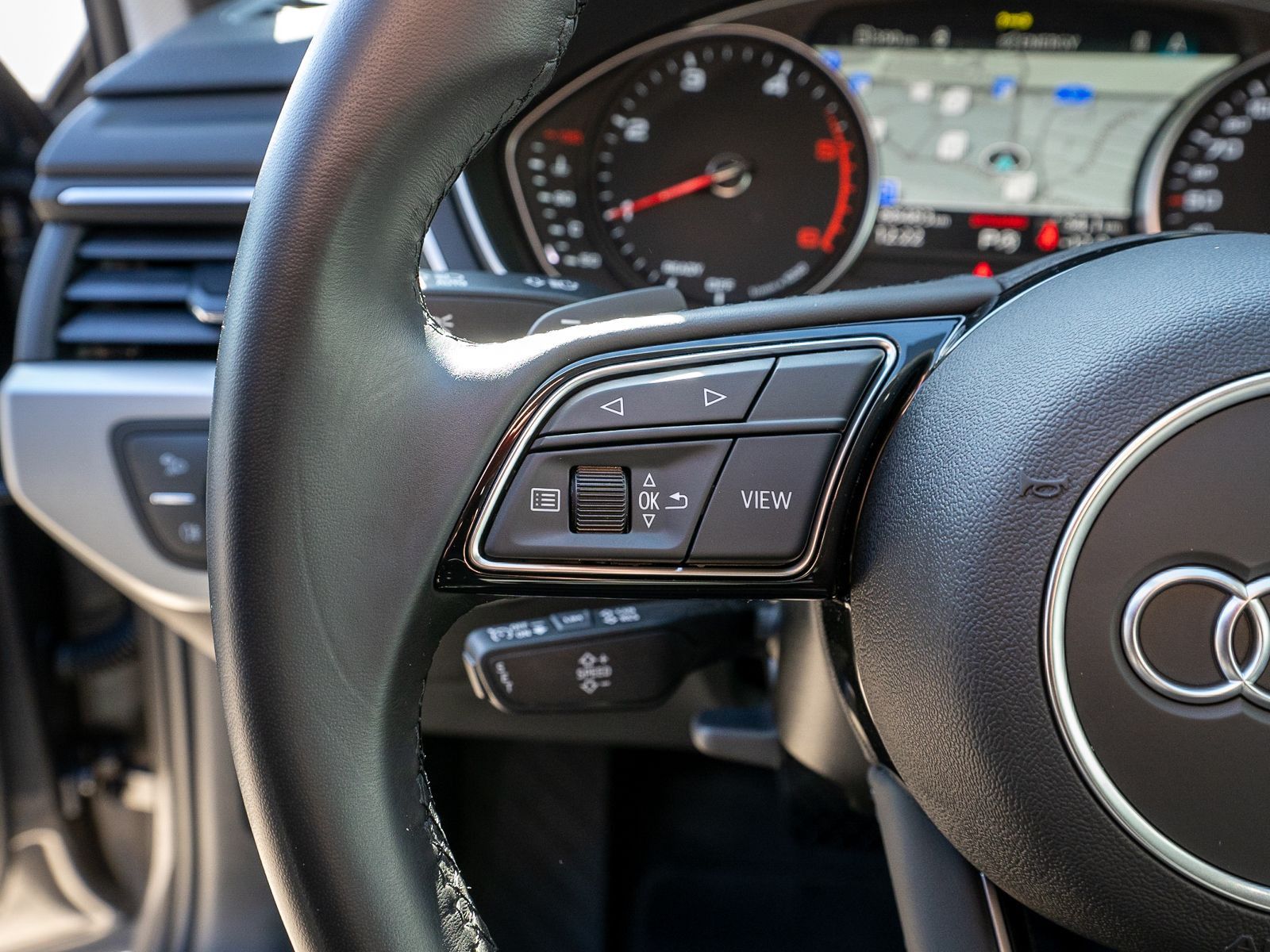 Fahrzeugabbildung Audi A4 Avant advanced 40TDI quatt Stron LED Navi RFK