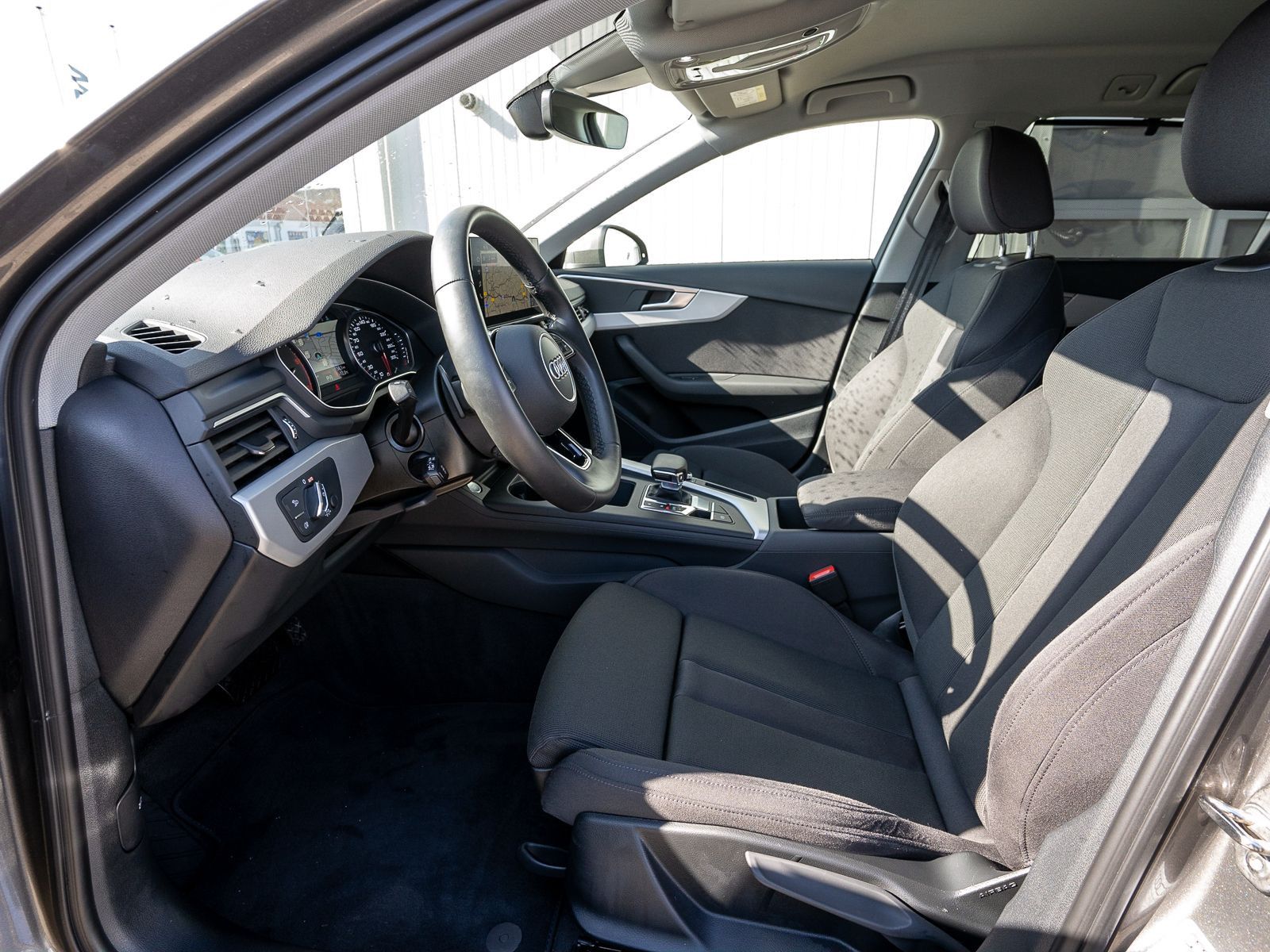 Fahrzeugabbildung Audi A4 Avant advanced 40TDI quatt Stron LED Navi RFK