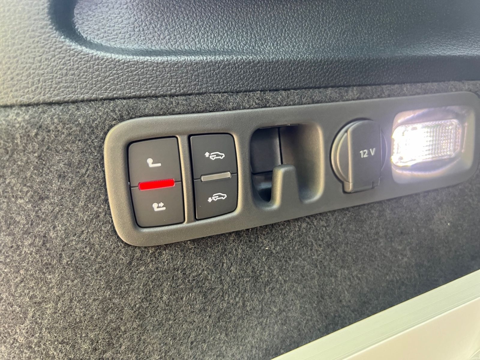 Fahrzeugabbildung Audi Q7 S line 55 TFSI e quattro 280(381) kW(PS) tipt