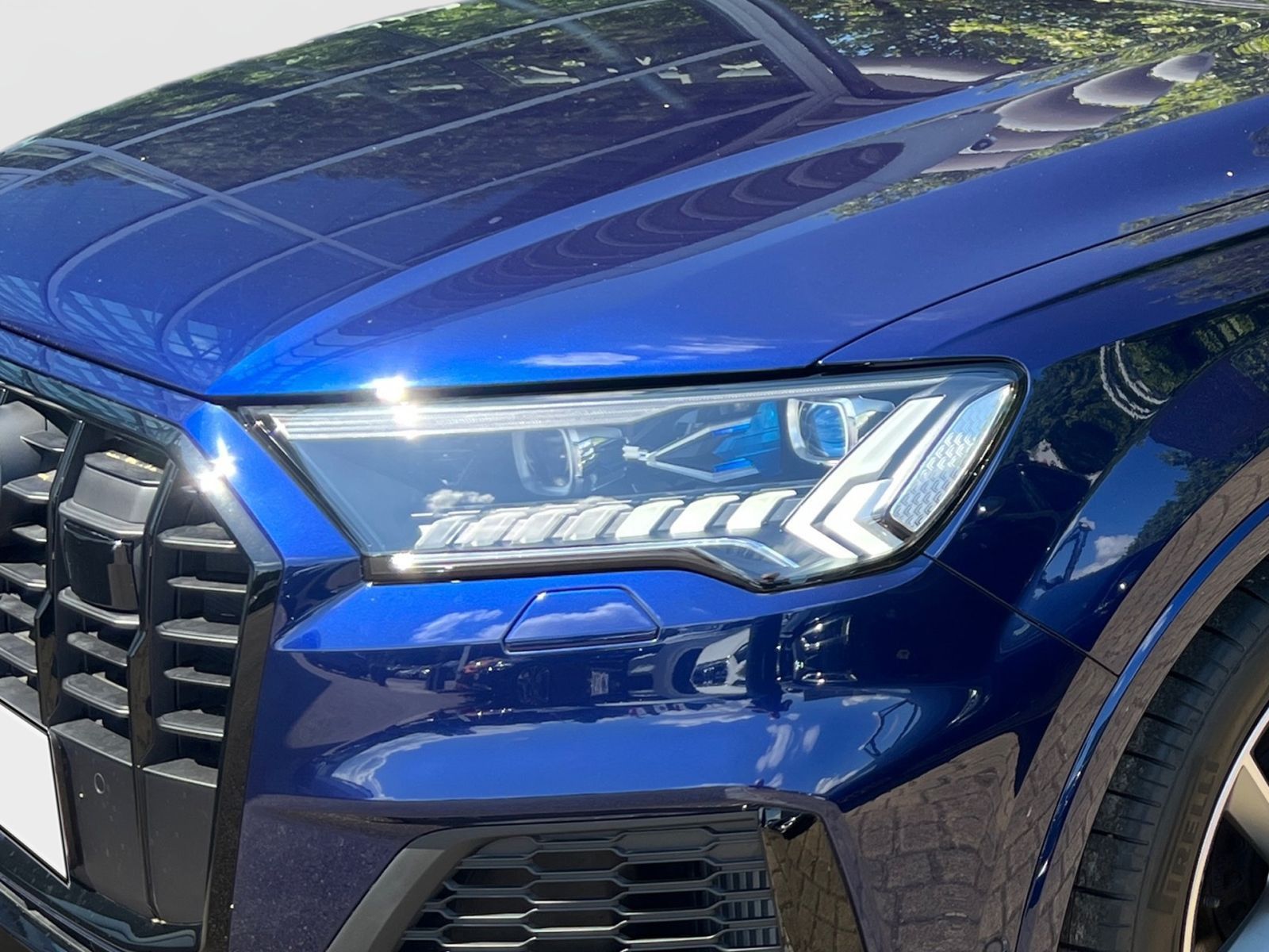 Fahrzeugabbildung Audi Q7 S line 55 TFSI e quattro 280(381) kW(PS) tipt