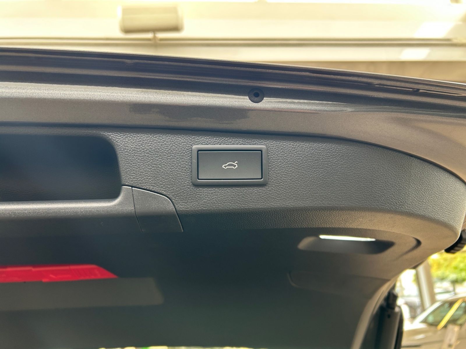 Fahrzeugabbildung SKODA Superb Combi Sportline 2,0 TDI 193 DSG 4x4 AHK