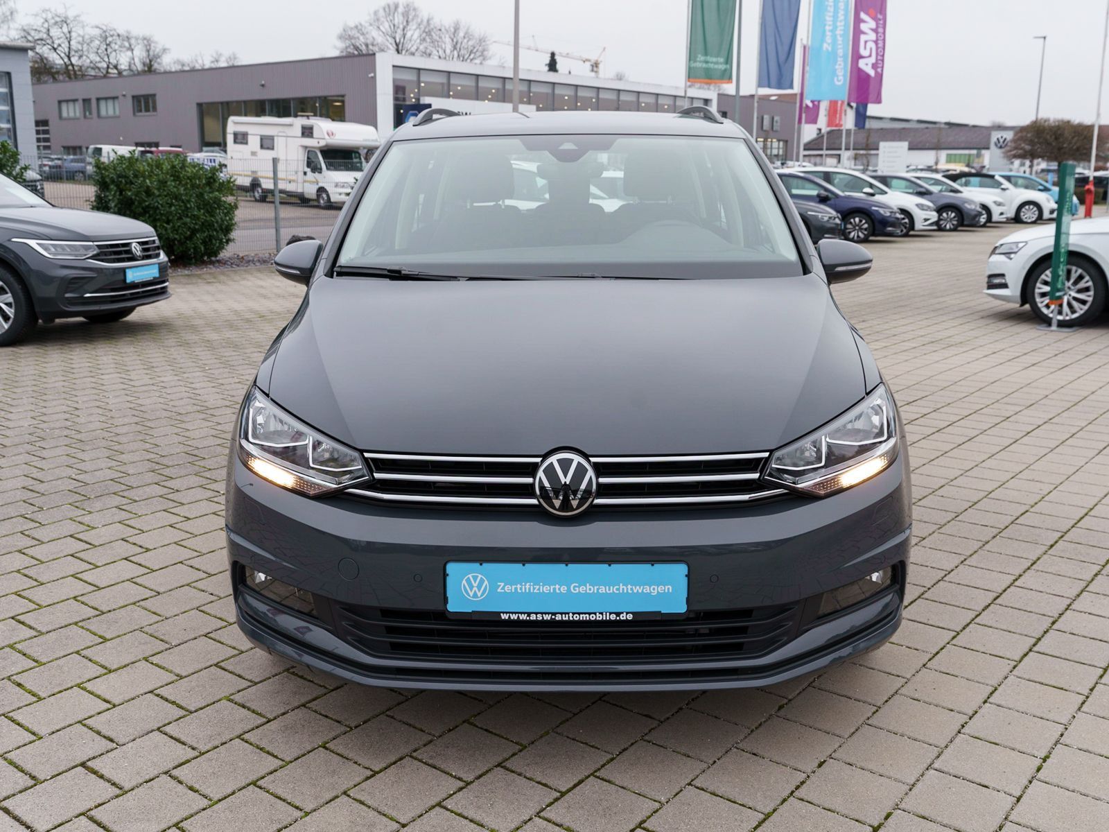 Fahrzeugabbildung Volkswagen Touran Comfortline 1.5TSI Navi ACC PDC VC AHK 7S