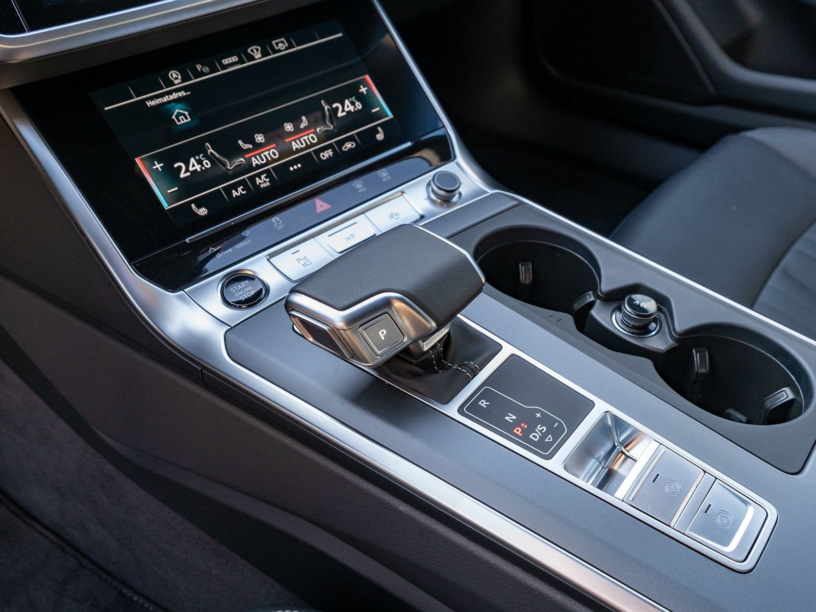 Fahrzeugabbildung Audi A6 Avant advanced 40TDI Navi Matrix HUD ACC 360°