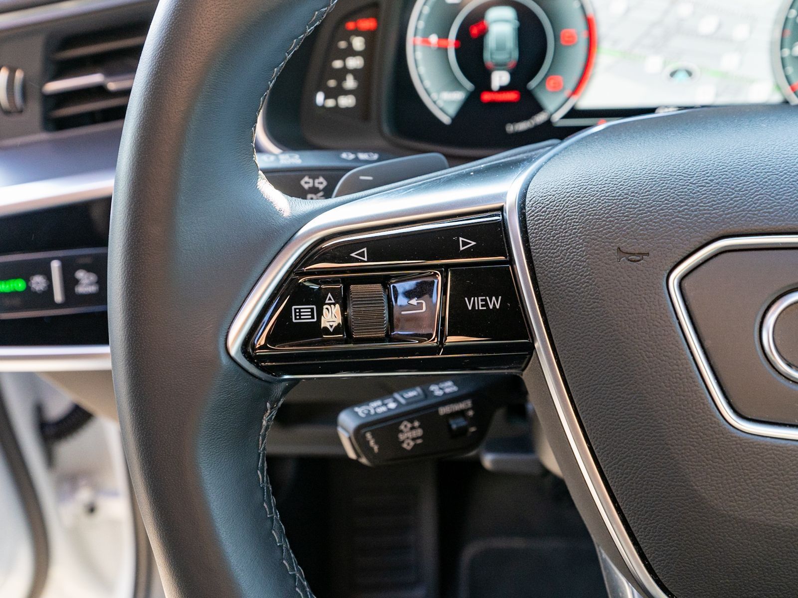 Fahrzeugabbildung Audi A6 Avant advanced 40TDI Navi Matrix HUD ACC 360°