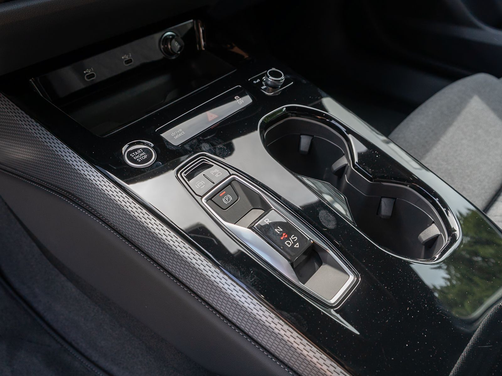 Fahrzeugabbildung Audi A5 Avant TDI S line quattro Navi Matrix AHK ACC