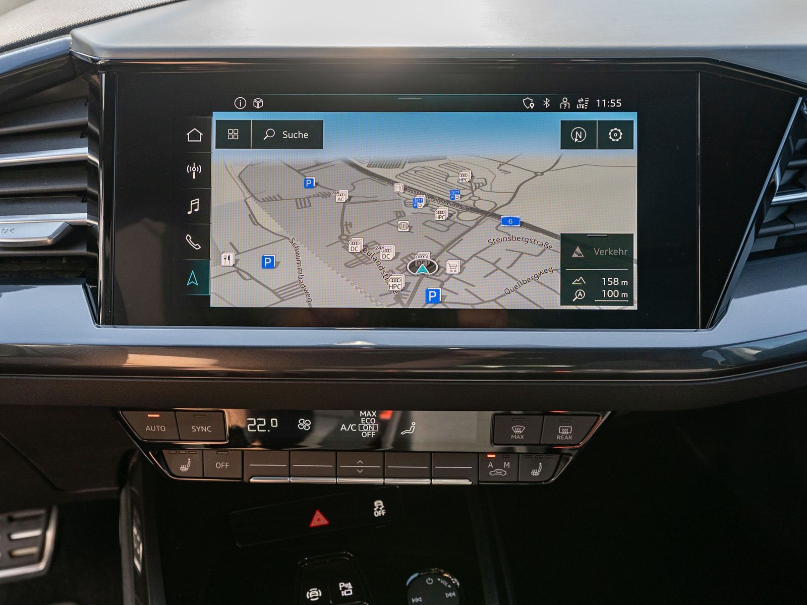 Fahrzeugabbildung Audi Q4 S line 40 e-tron Matrix Navi RFK Pano AHK