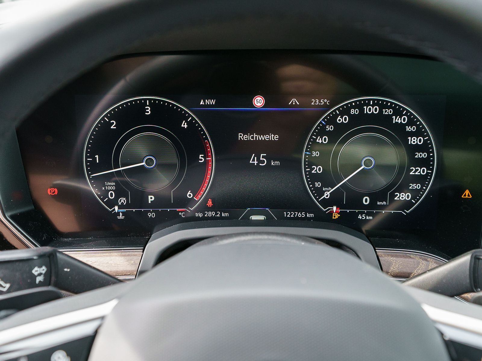 Fahrzeugabbildung Volkswagen Touareg Atmosphere 3.0 TDI 4M Tiptr HUD PANO AHK