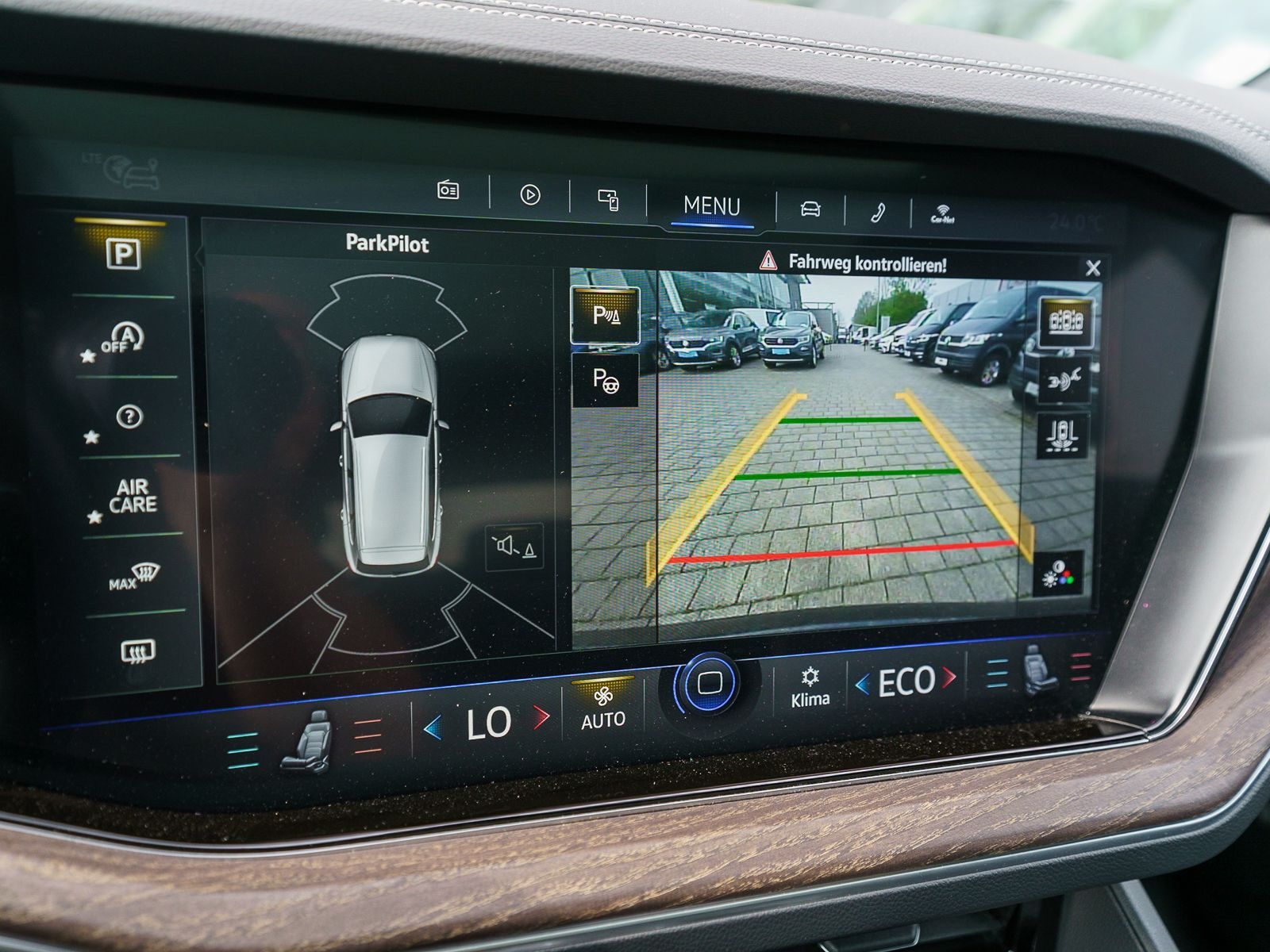Fahrzeugabbildung Volkswagen Touareg Atmosphere 3.0 TDI 4M Tiptr HUD PANO AHK