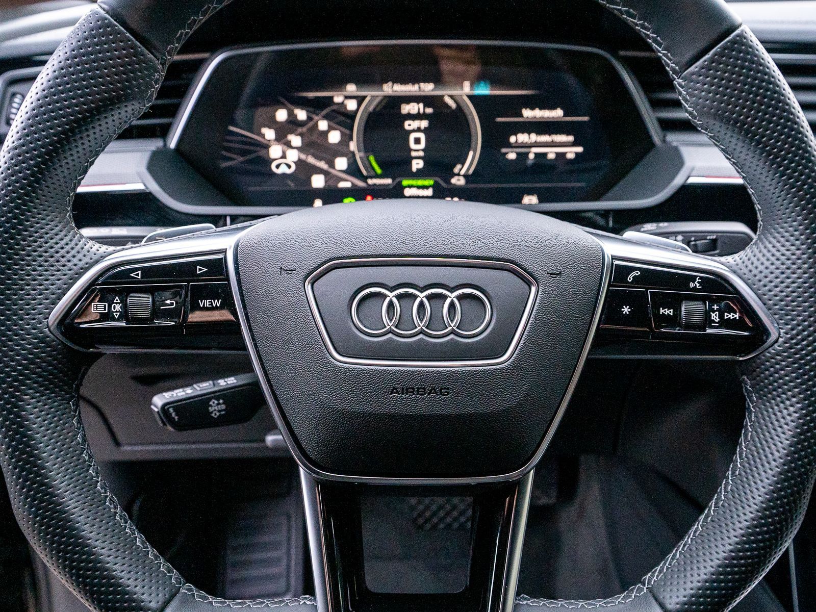 Fahrzeugabbildung Audi e-tron Sportback Sline 55 quattr LED 360° B&O VC