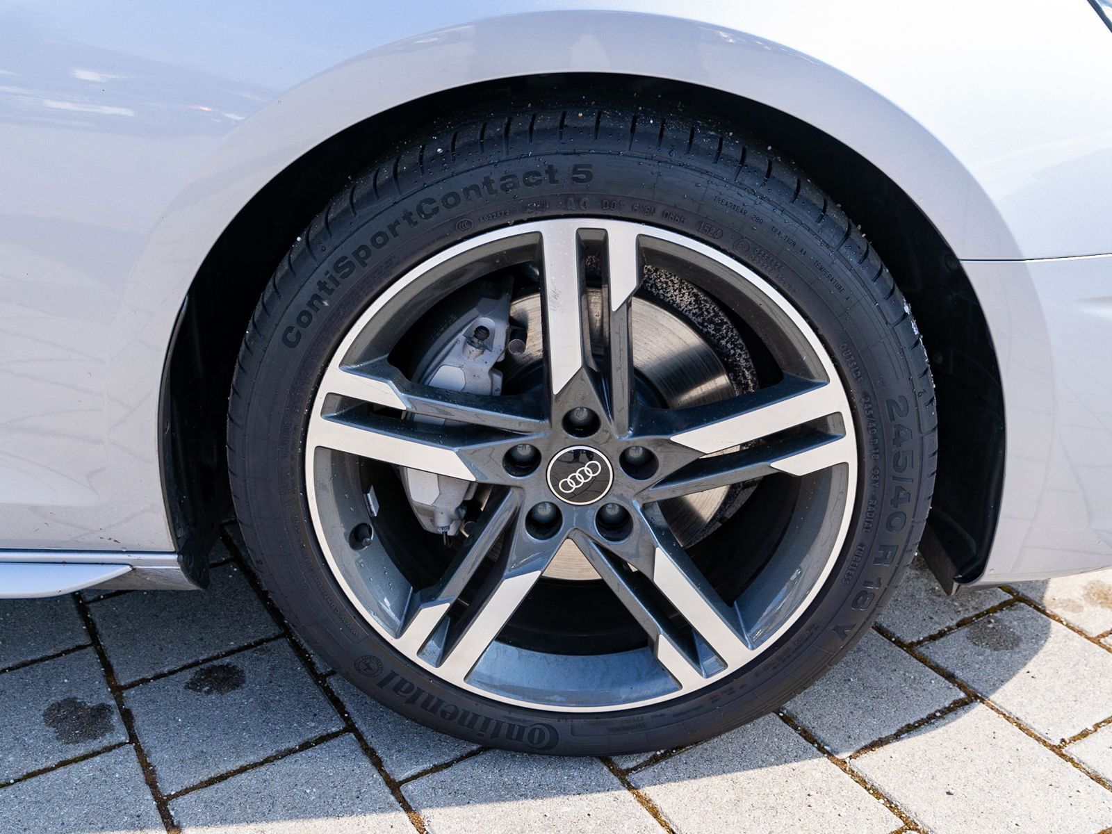 Fahrzeugabbildung Audi A4 Avant advanced 40TDI Stronic LED Navi RFK HUD
