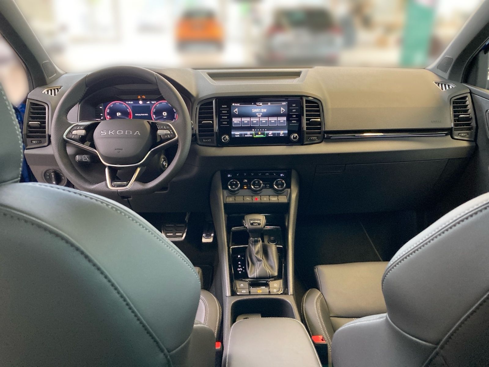 Fahrzeugabbildung SKODA Karoq Sportline 2,0TSI 190PS DSG 4x4 ACC SHZ AHK