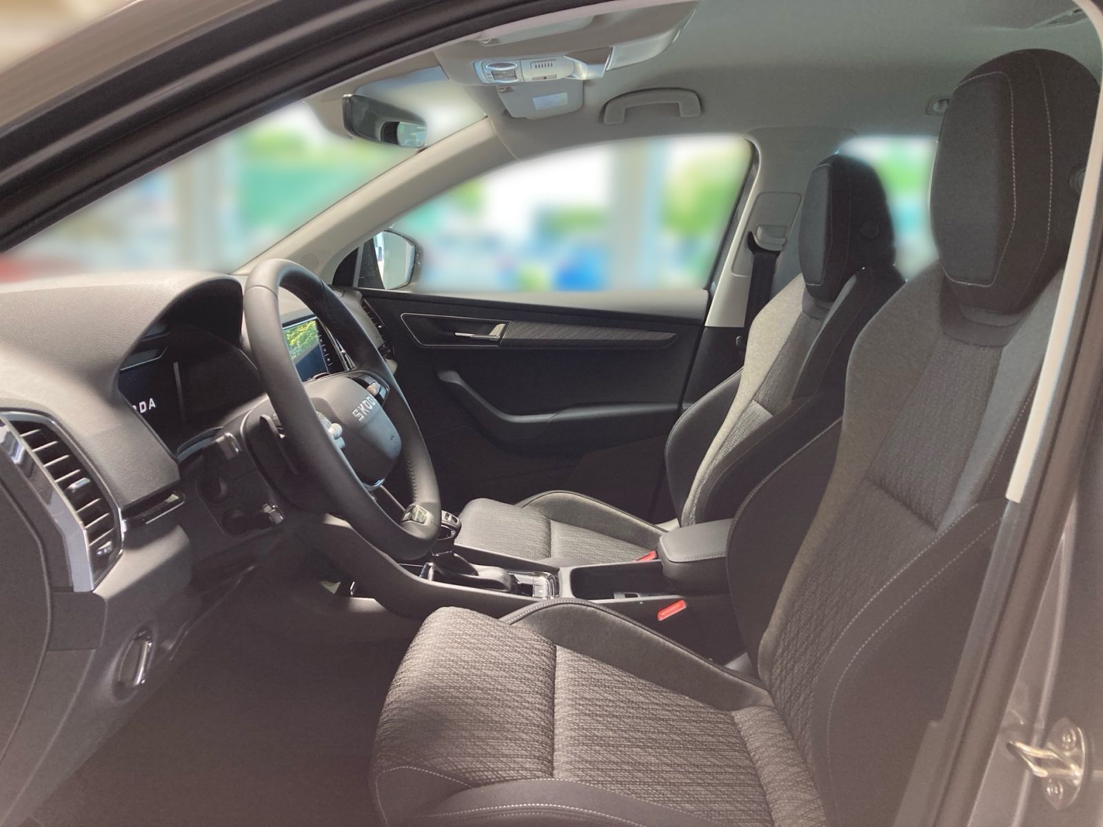 Fahrzeugabbildung SKODA Karoq Tour 1,5 TSI 150PS DSG ACC Kamera SHZ AHK
