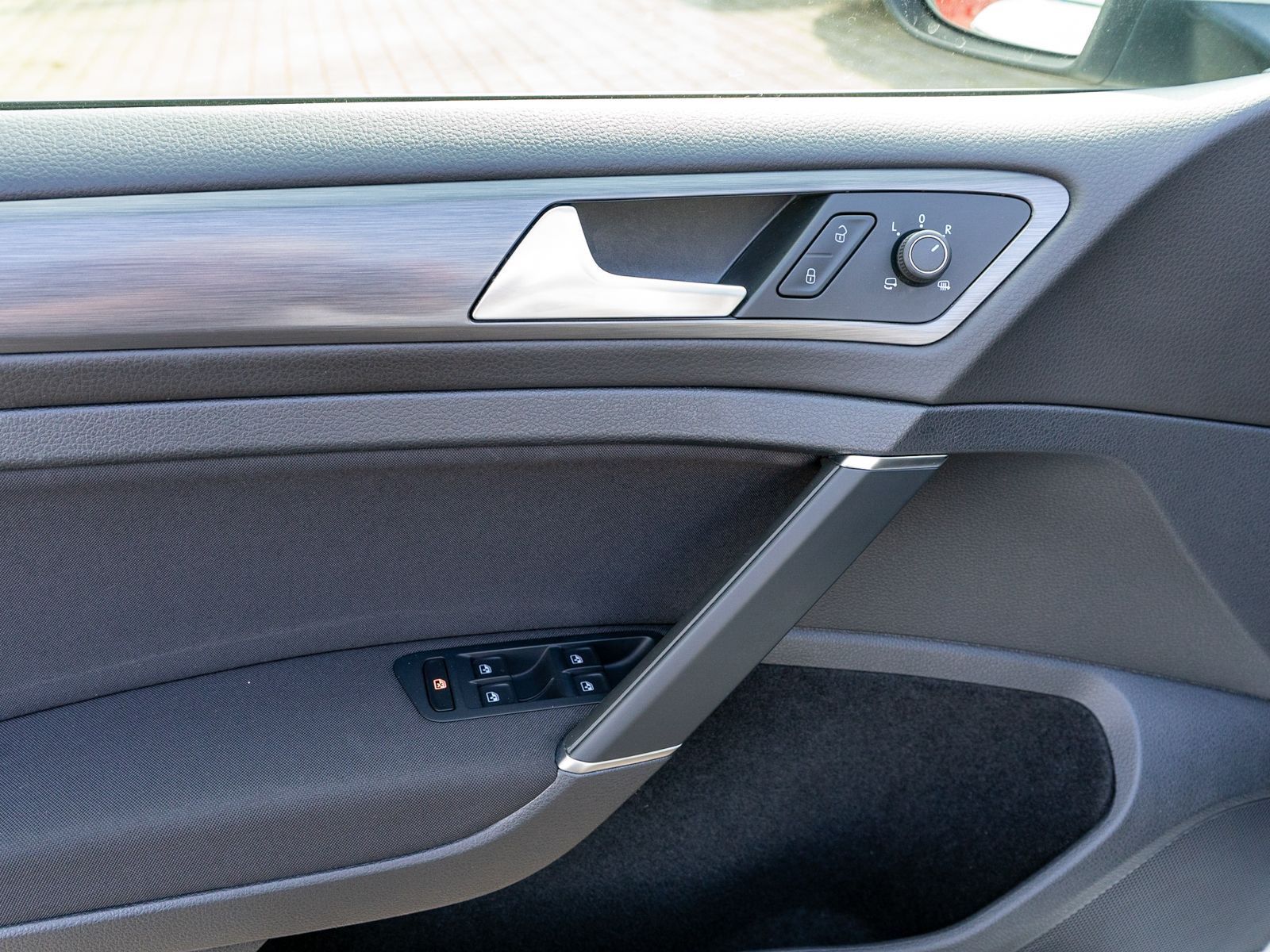 Fahrzeugabbildung Volkswagen Golf Variant R-Line 2.0 TDI DSG NAVI App-Connect