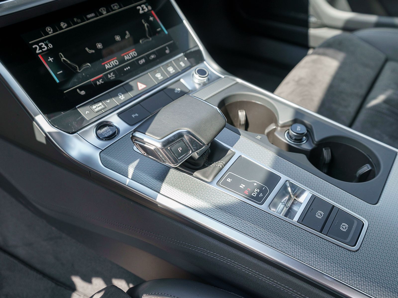 Fahrzeugabbildung Audi A6 allroad quattro 50TDI tiptron LED Navi VC B&O