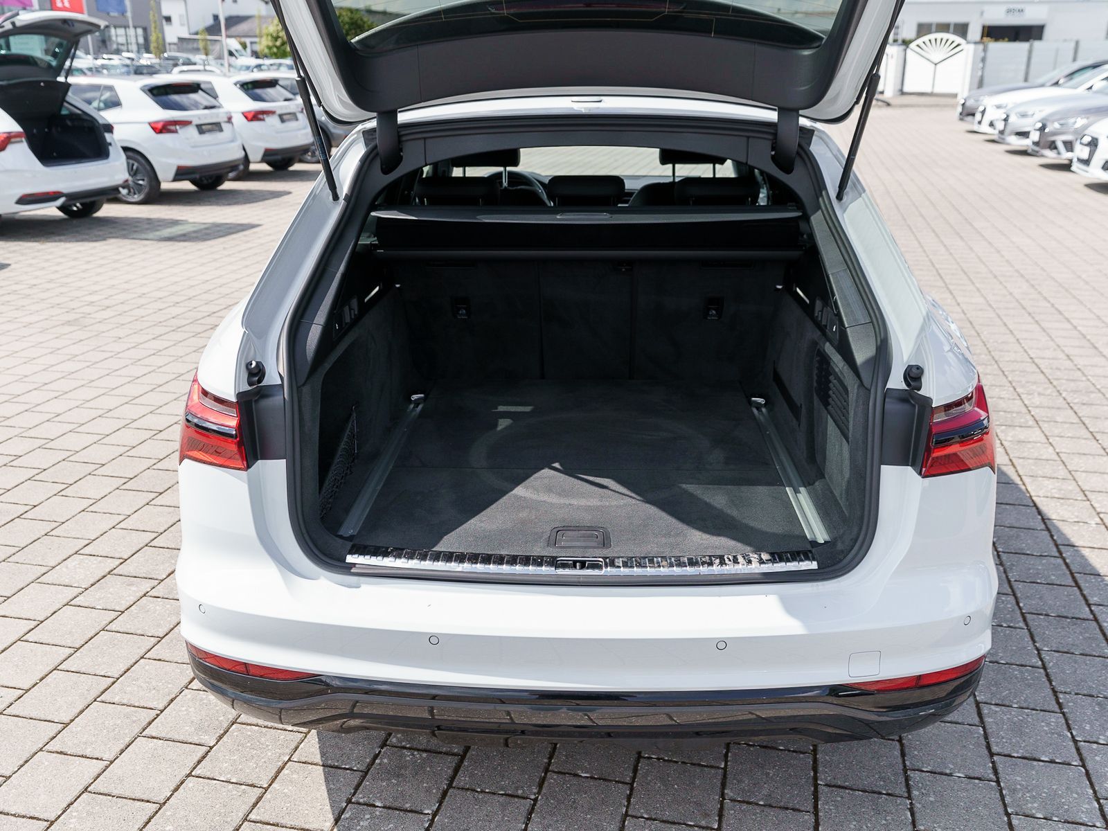 Fahrzeugabbildung Audi A6 allroad quattro 50TDI tiptron LED Navi VC B&O
