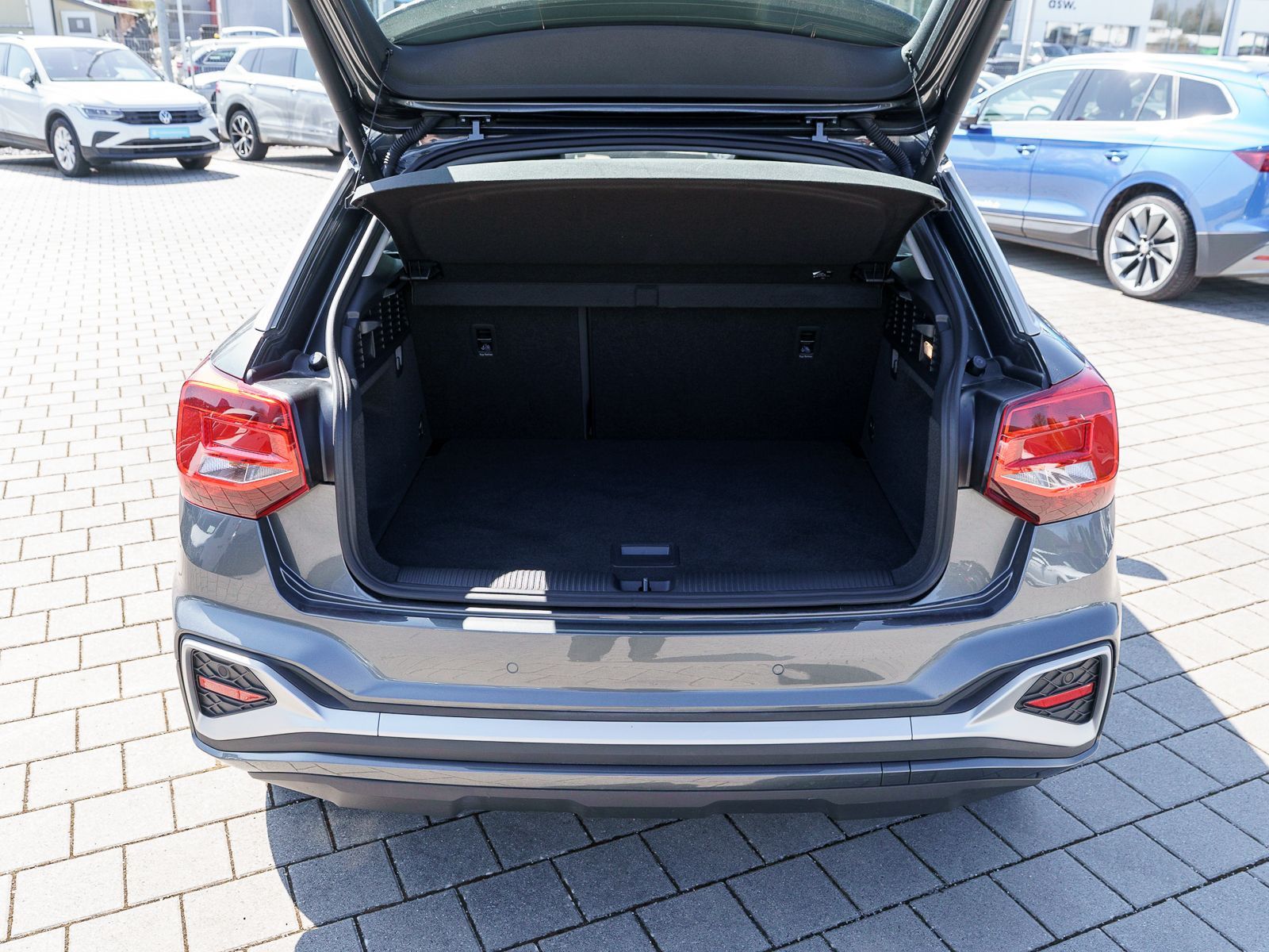Fahrzeugabbildung Audi Q2 S line 35 TFSI LED Navi Klimaauto PDC SHZ