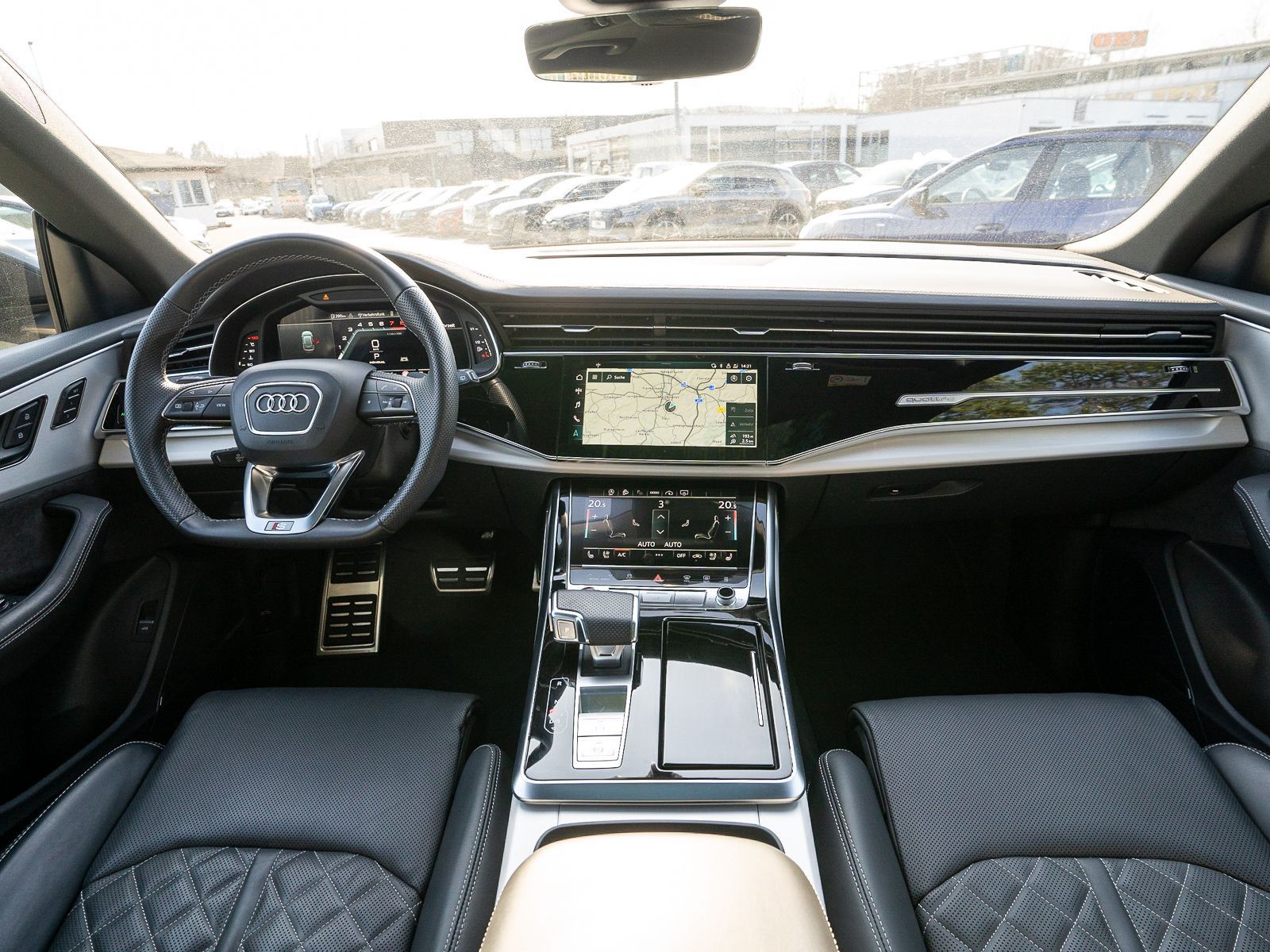 Fahrzeugabbildung Audi SQ8 4.0TFSI tiptronic Navi Matrix StandHz Pano