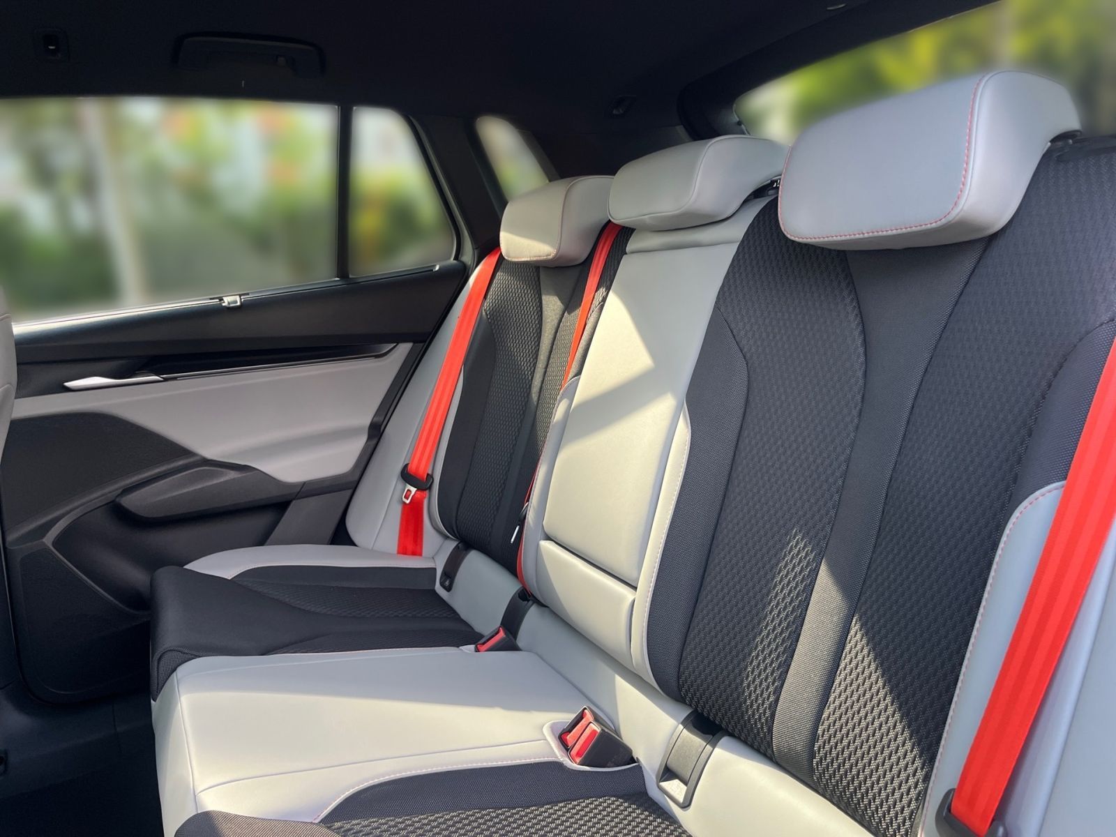 Fahrzeugabbildung SKODA Elroq First Edition 82kWh 285PS ACC 360° SHZ AHK