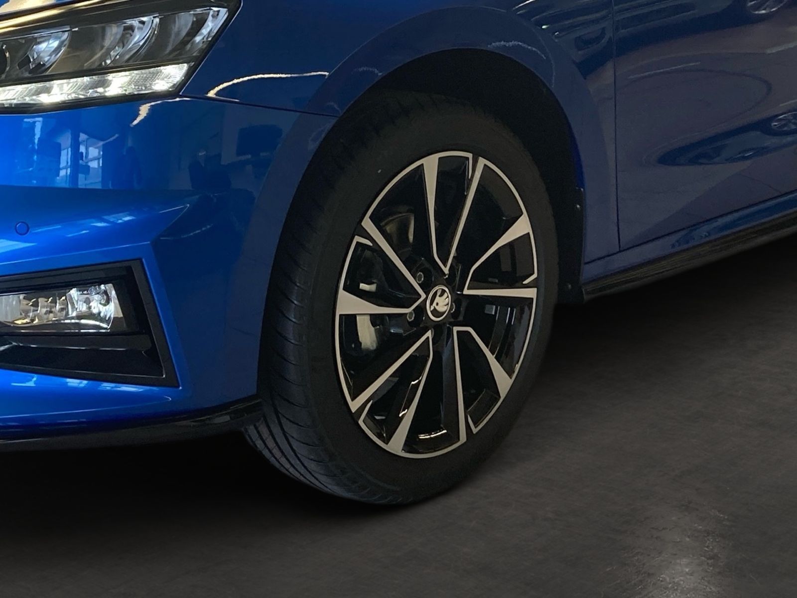Fahrzeugabbildung SKODA Fabia Monte Carlo 1,0TSI 95PS PDC Kamera SHZ 17"