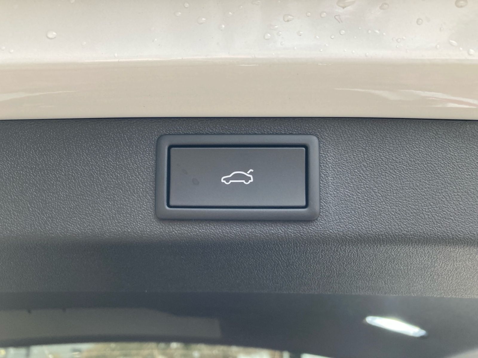 Fahrzeugabbildung SKODA Elroq First Edition 82kWh 285PS ACC 360° SHZ AHK
