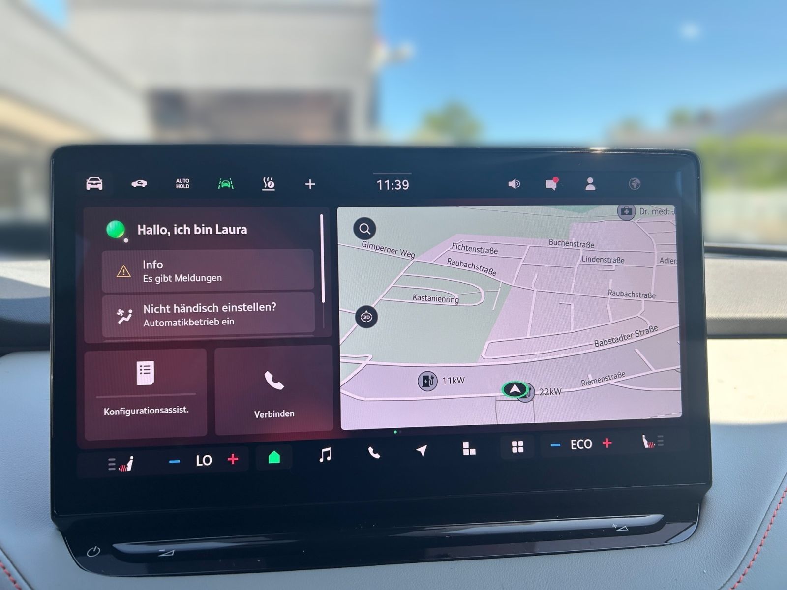 Fahrzeugabbildung SKODA Elroq First Edition 82kWh 285PS ACC 360° SHZ AHK