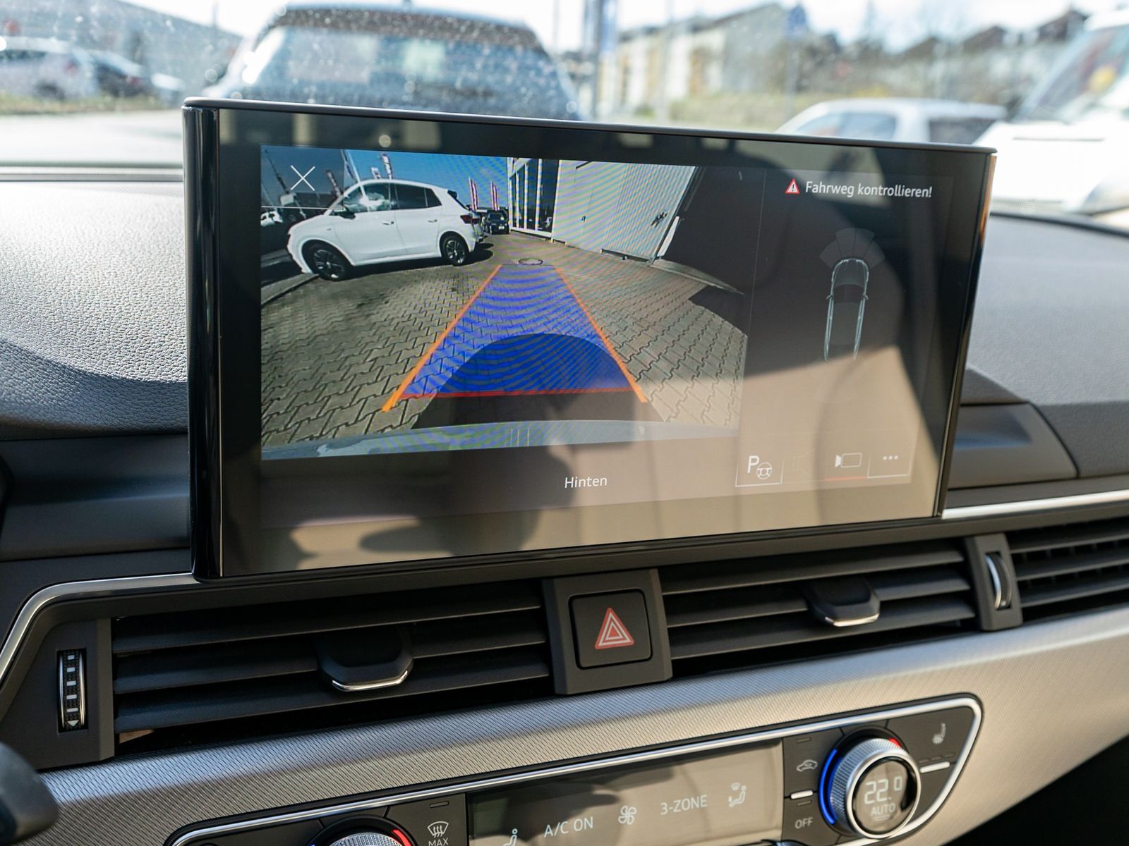 Fahrzeugabbildung Audi A5 Sportback advanced 40TFSI Navi LED Pano RFK