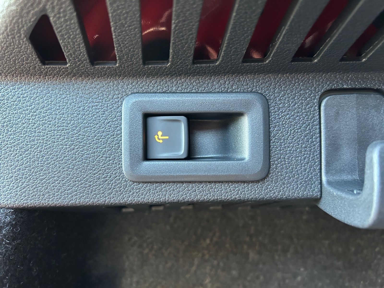 Fahrzeugabbildung SKODA Kamiq Monte Carlo 1,0 TSI 116PS DSG ACC SHZ AHK
