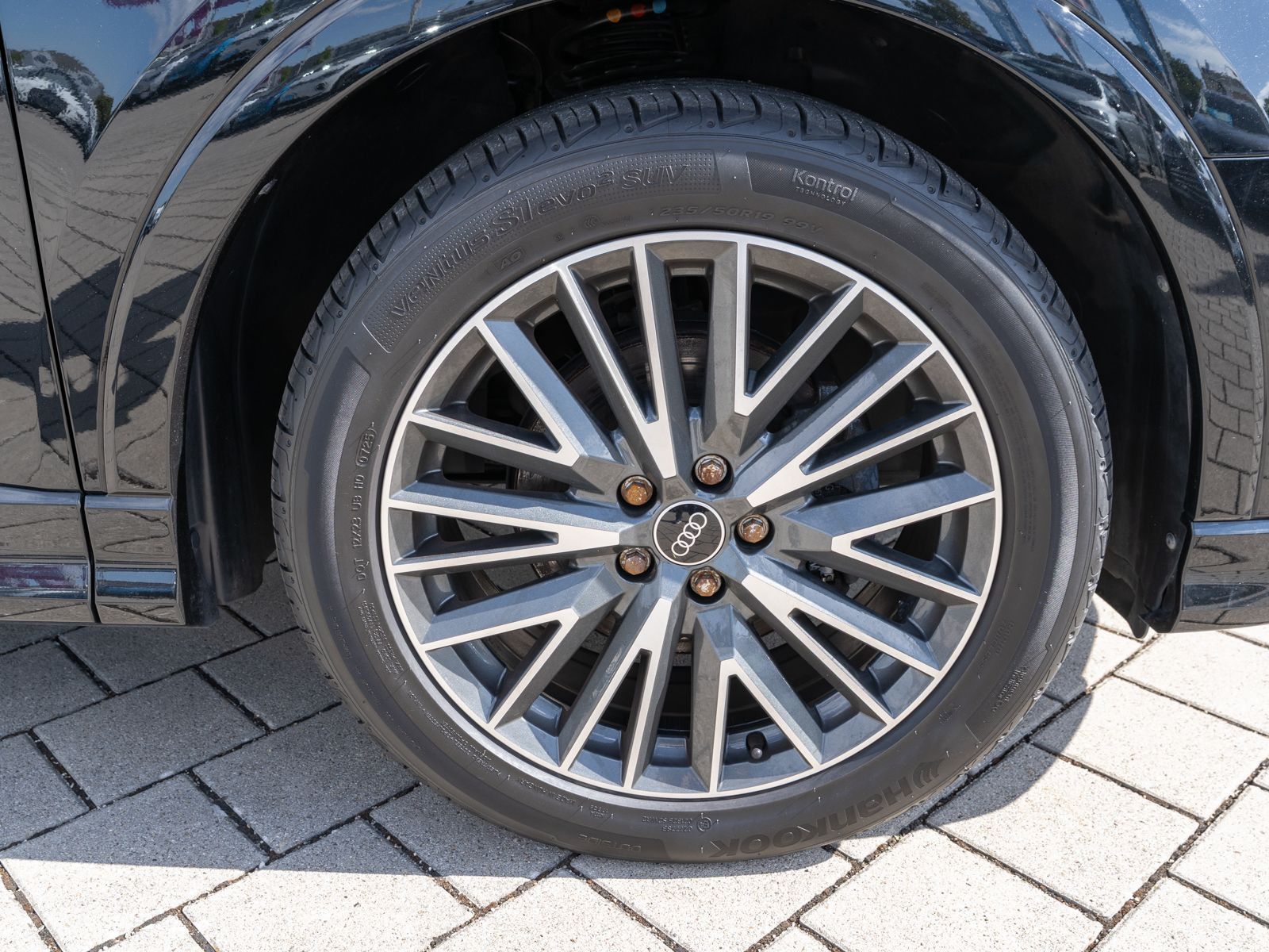 Fahrzeugabbildung Audi Q3 S line 35TDI quattro Stroni LED RFK ACC LEDER