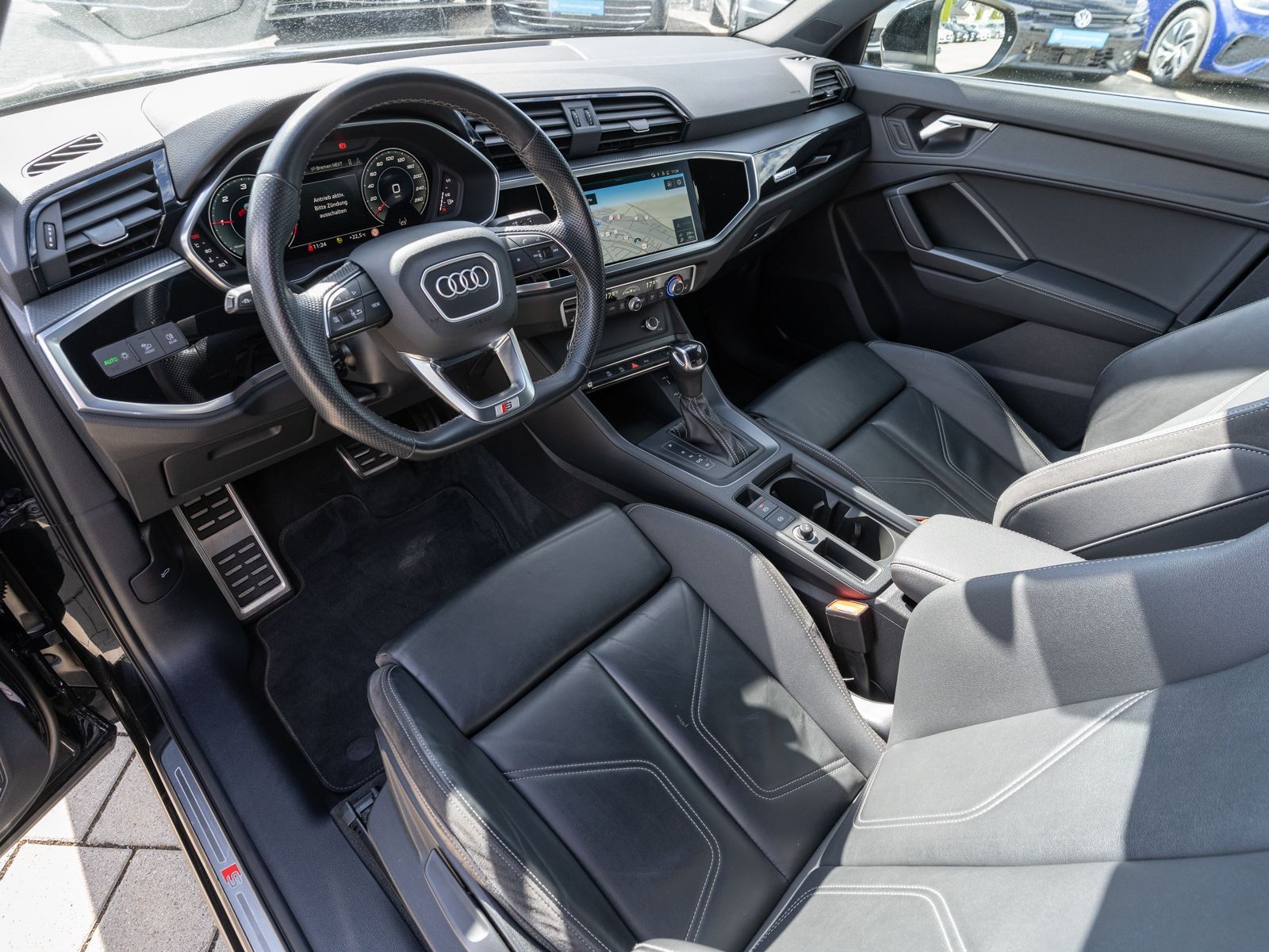 Fahrzeugabbildung Audi Q3 S line 35TDI quattro Stroni LED RFK ACC LEDER