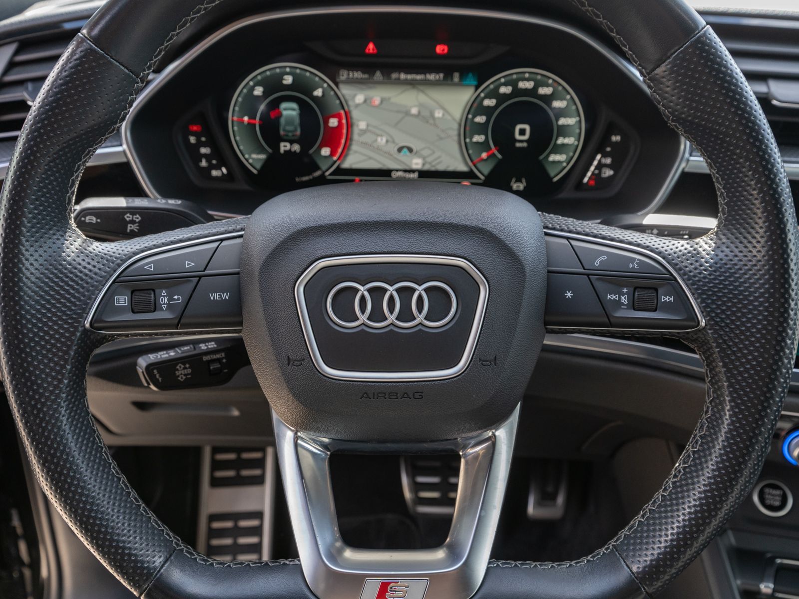 Fahrzeugabbildung Audi Q3 S line 35TDI quattro Stroni LED RFK ACC LEDER