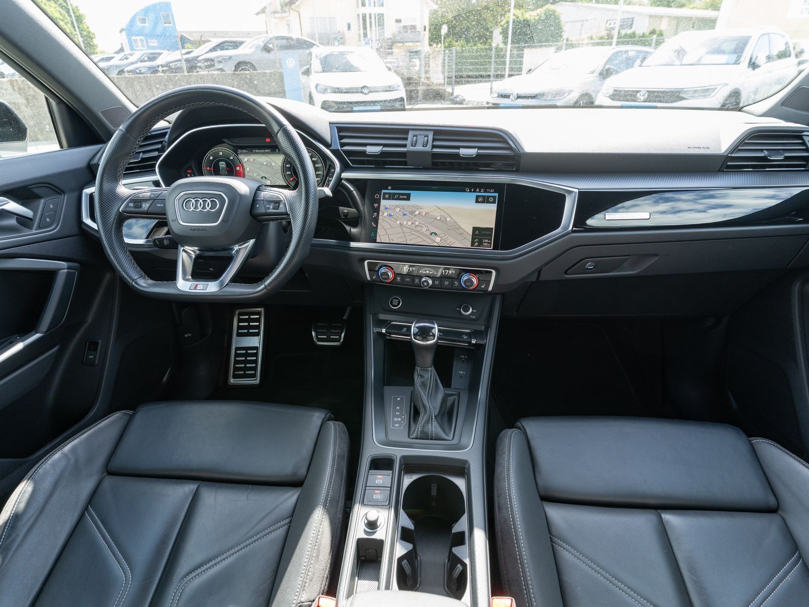 Fahrzeugabbildung Audi Q3 S line 35TDI quattro Stroni LED RFK ACC LEDER